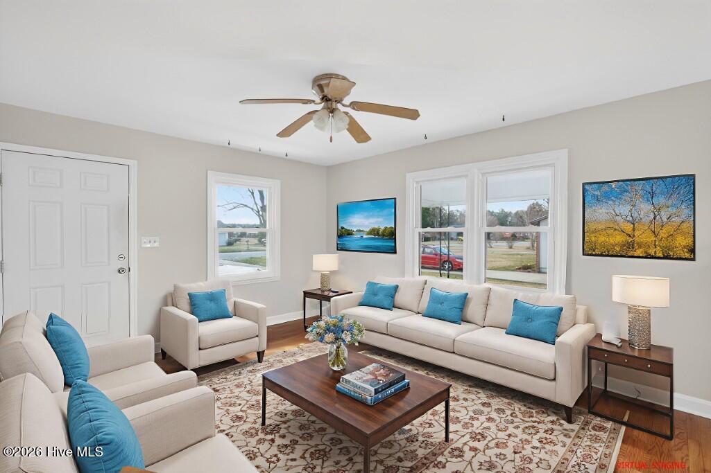 914 Greenfield Heights 