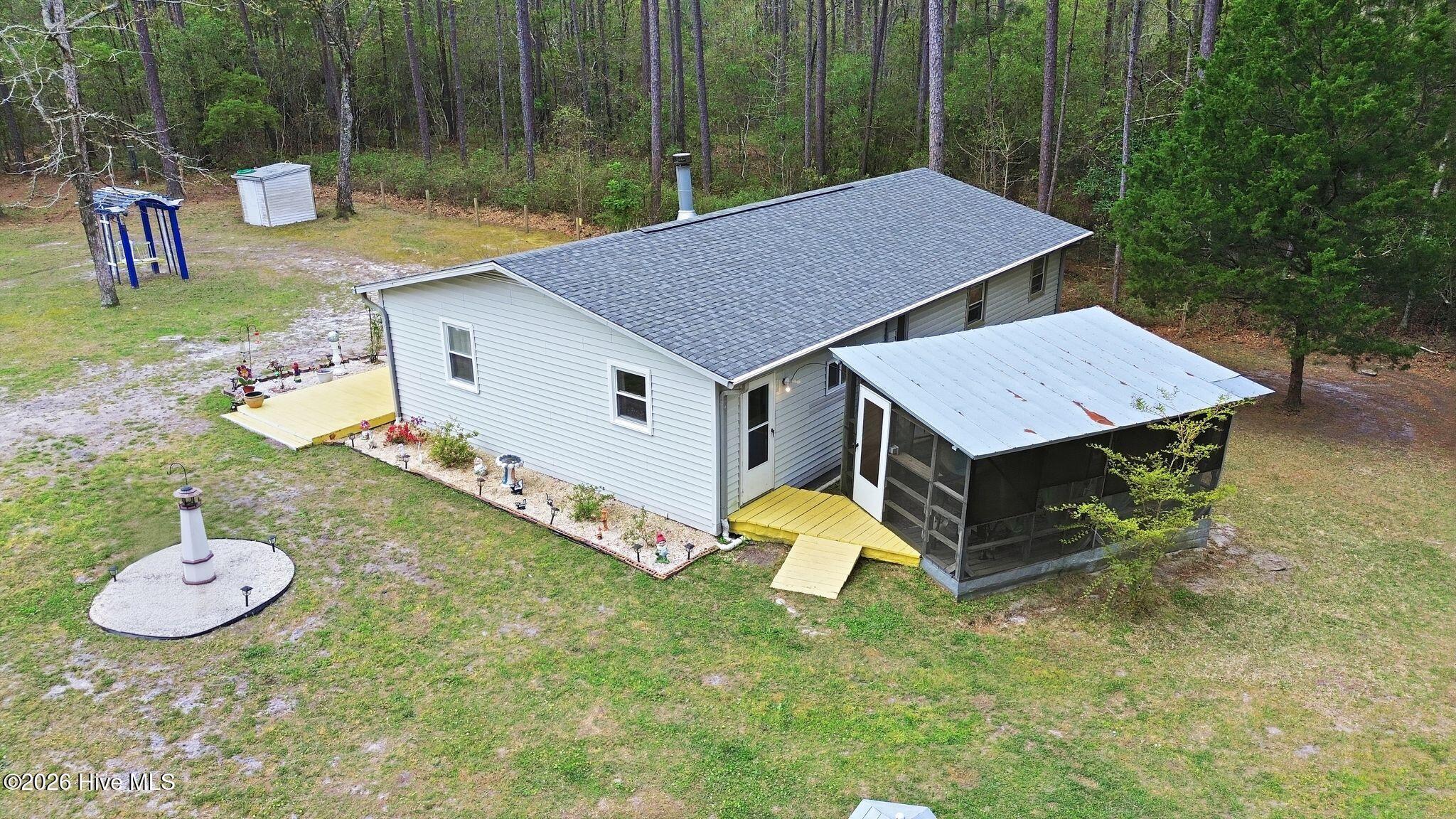 100565168 | Photo 39