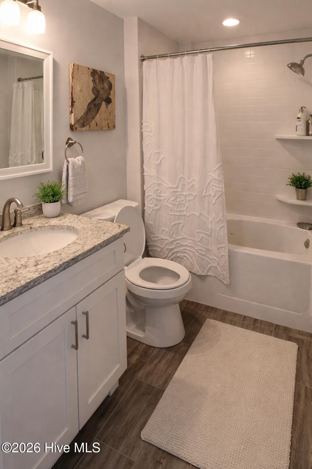 100566203 | Photo 12