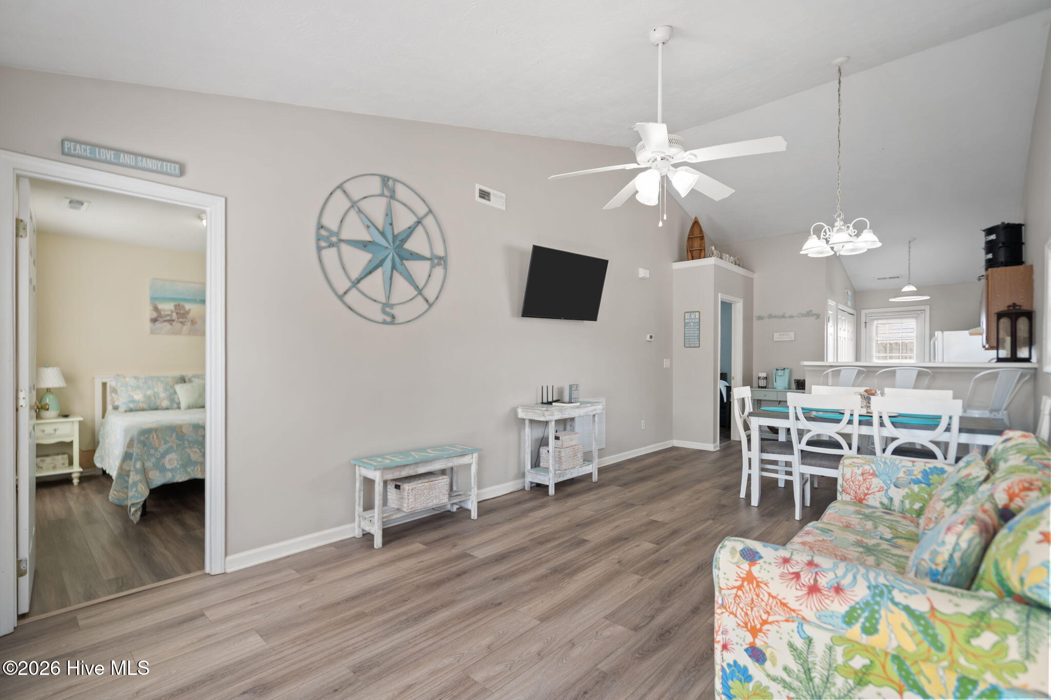 100563094 | Photo 10