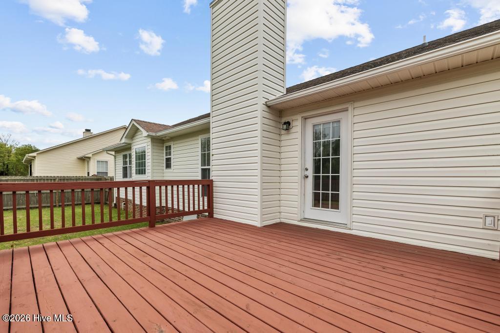 100567126 | Photo 26