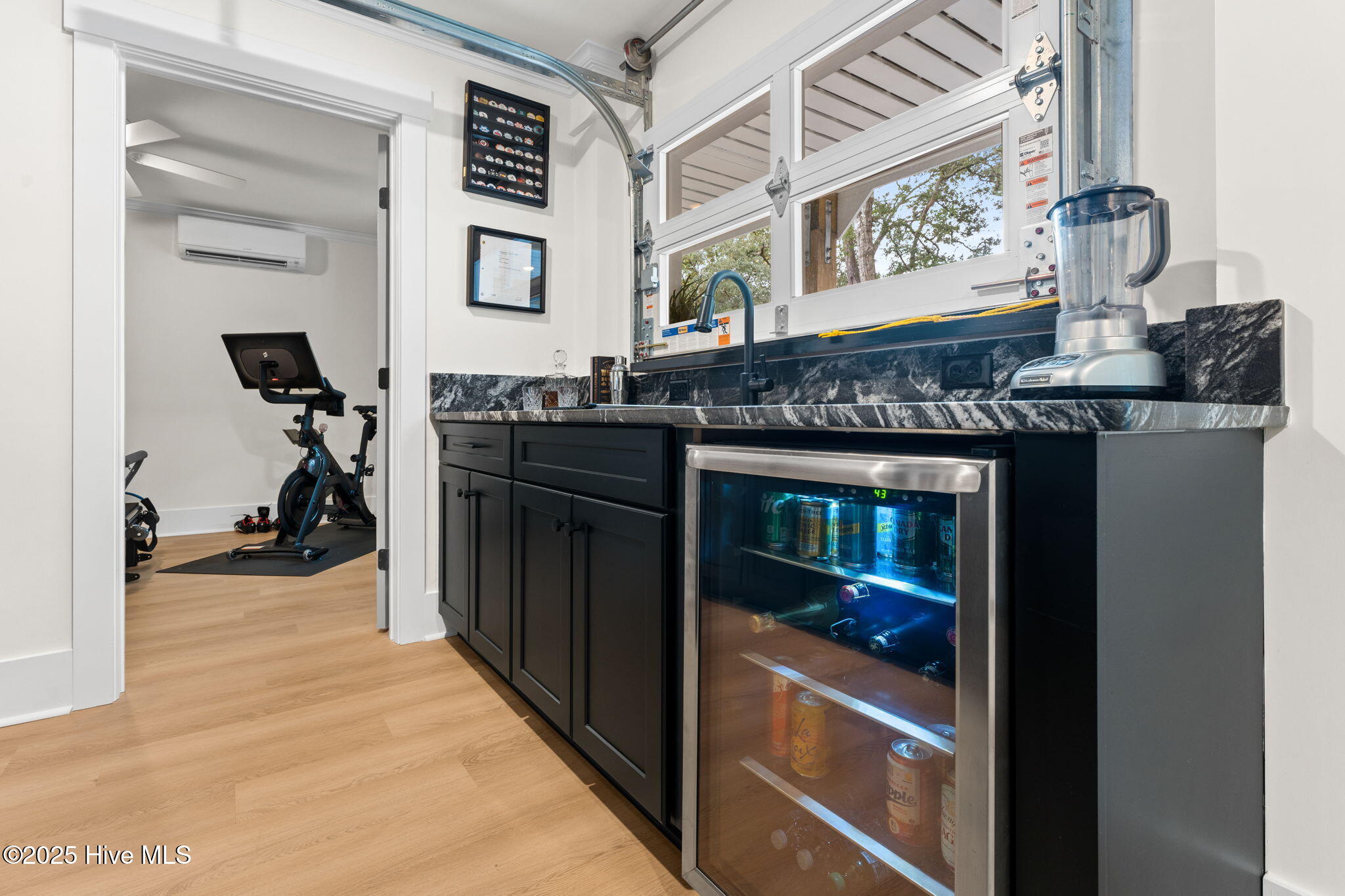 100559638 | Photo 21