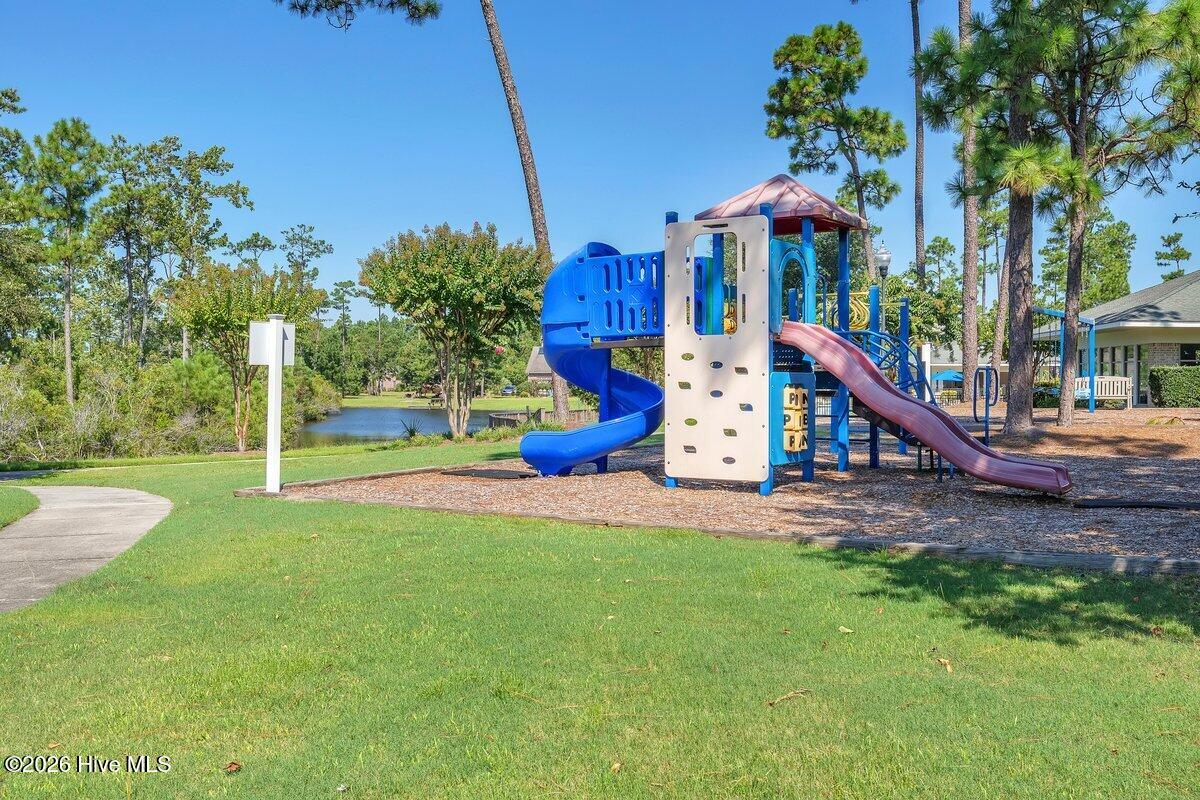 100556210 | Photo 85