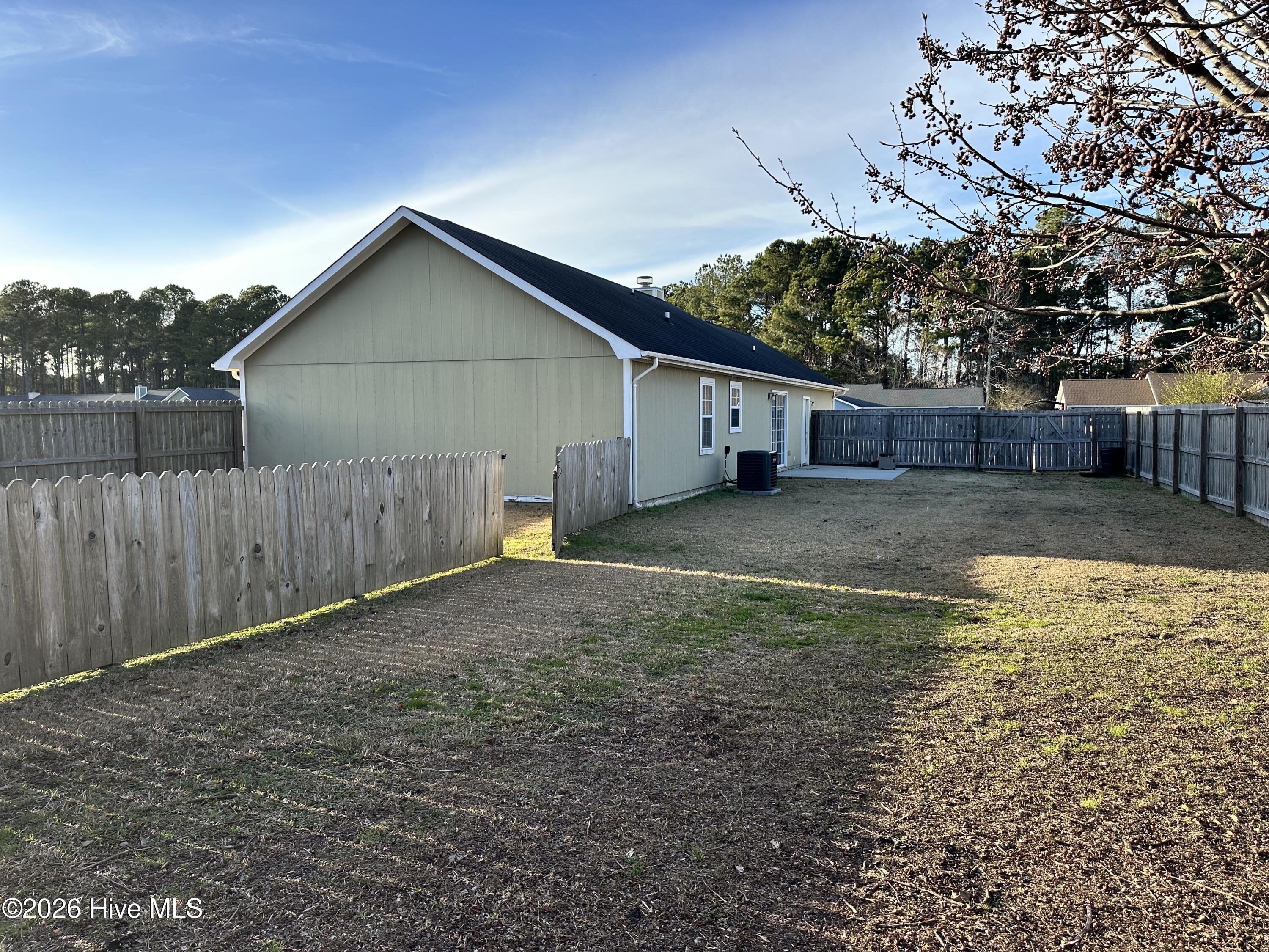 100550930 | Photo 21