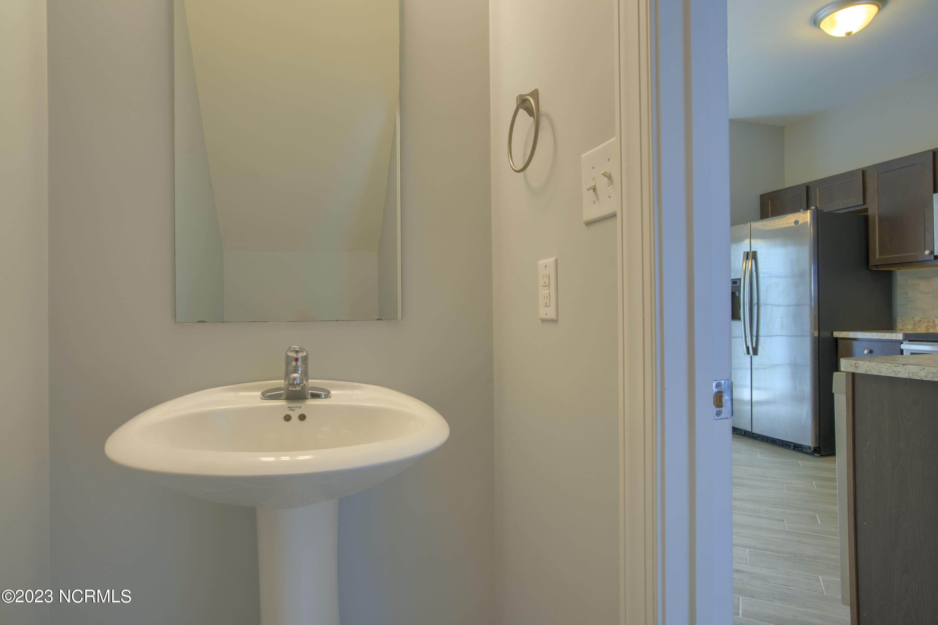 100545817 | Photo 21