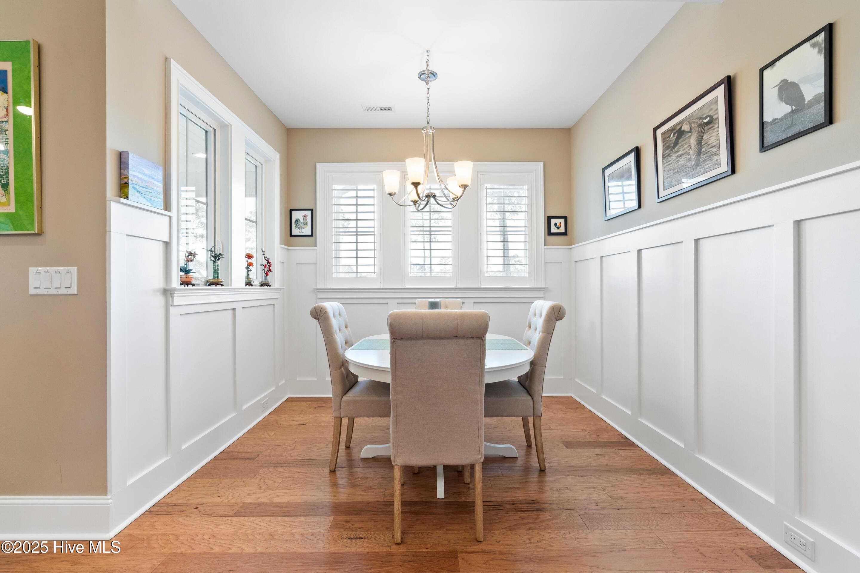 100541782 | Photo 22