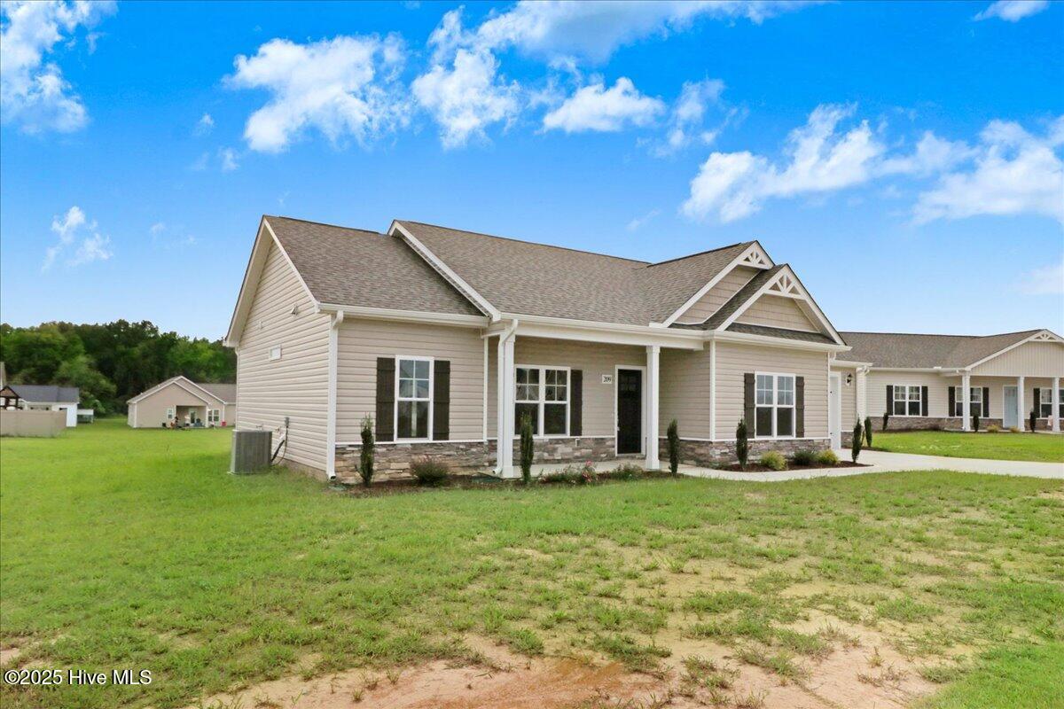 03-209 Dunbar Hl Dr-3