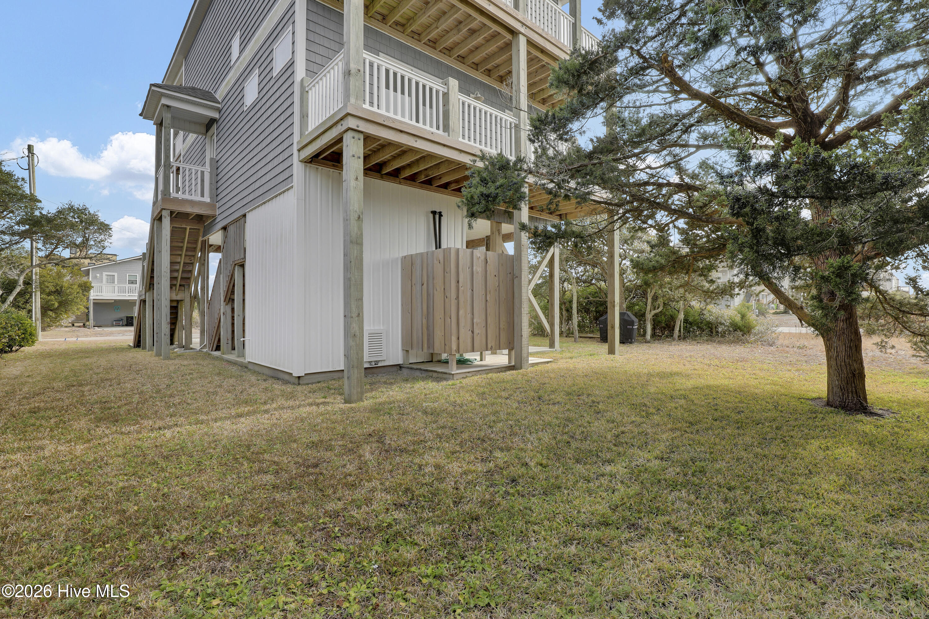 100547519 | Photo 40