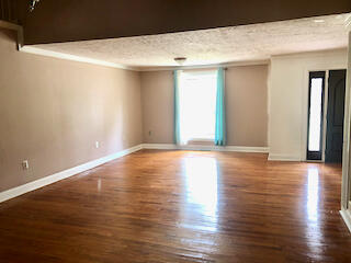 Living/dining room combo