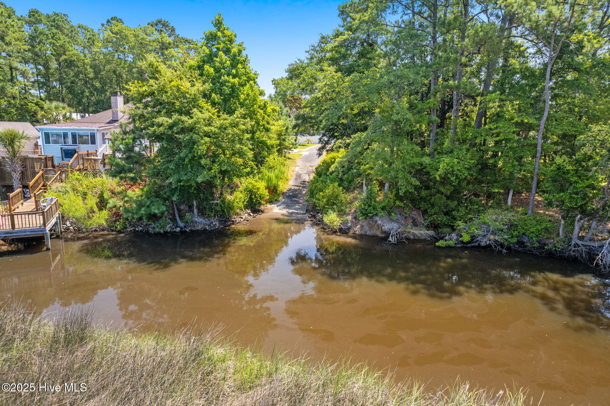 353 Sherrow River Drive SW