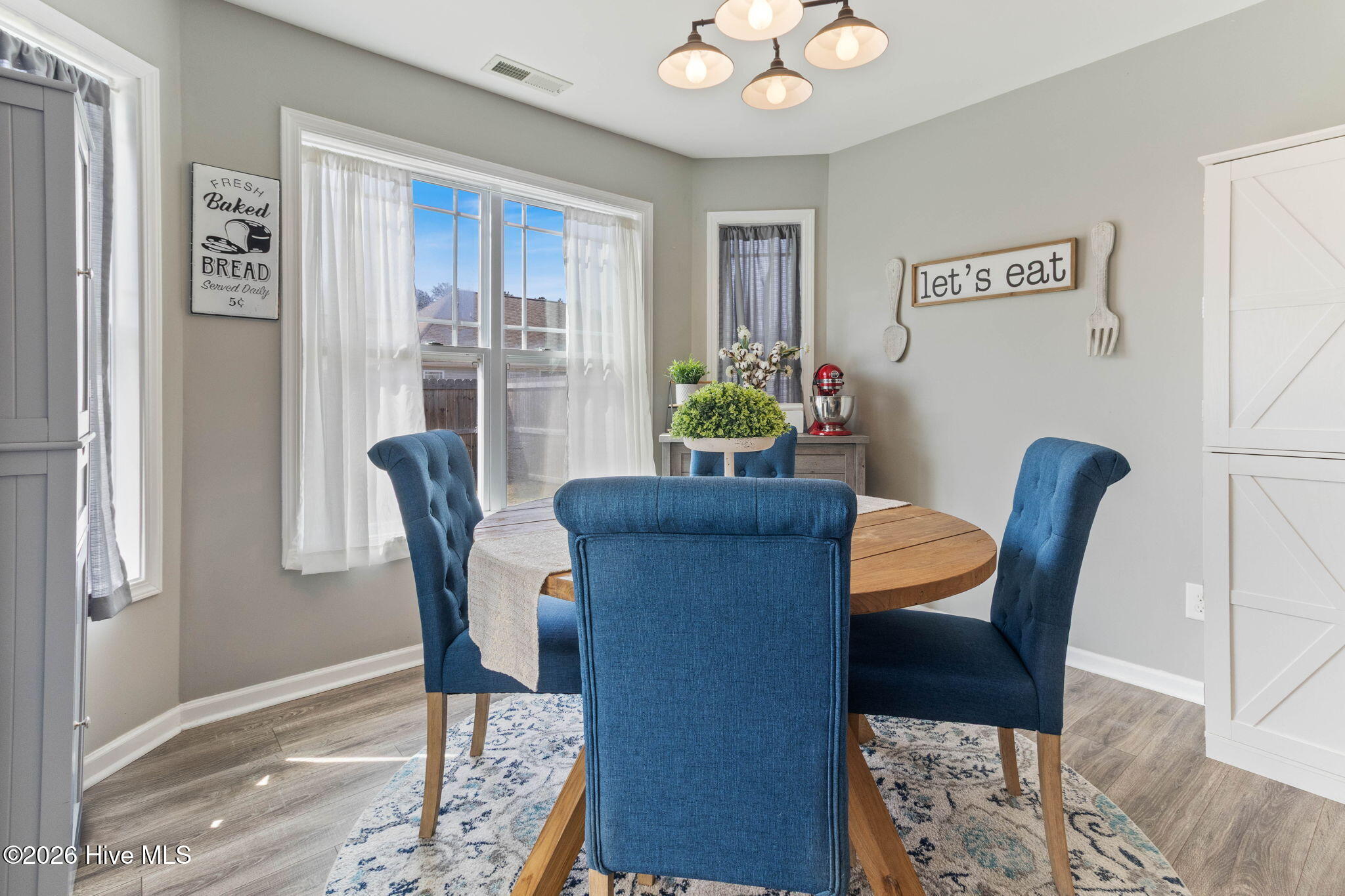 100556035 | Photo 13