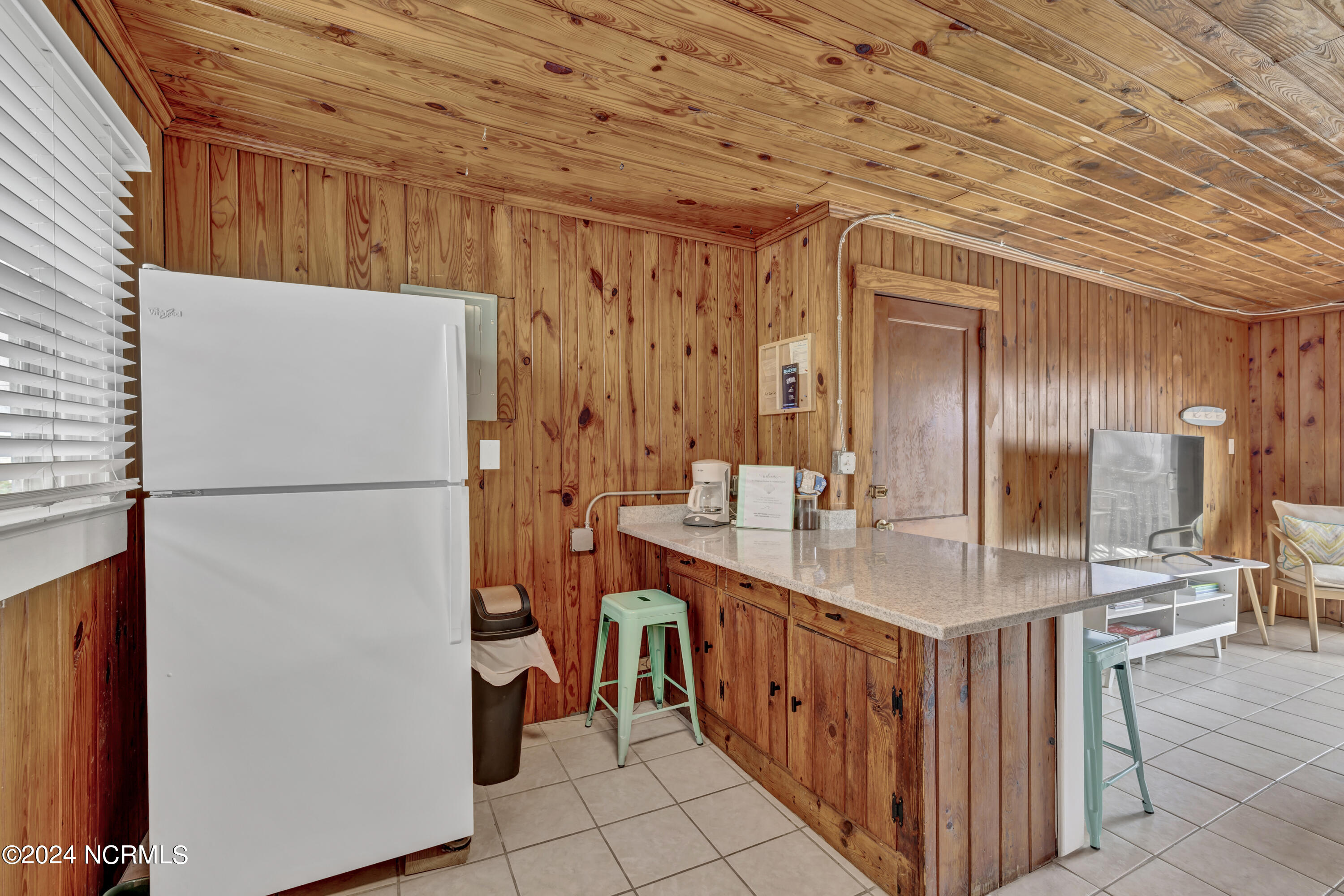 Undisclosed Address, Topsail Beach, NC, 28445