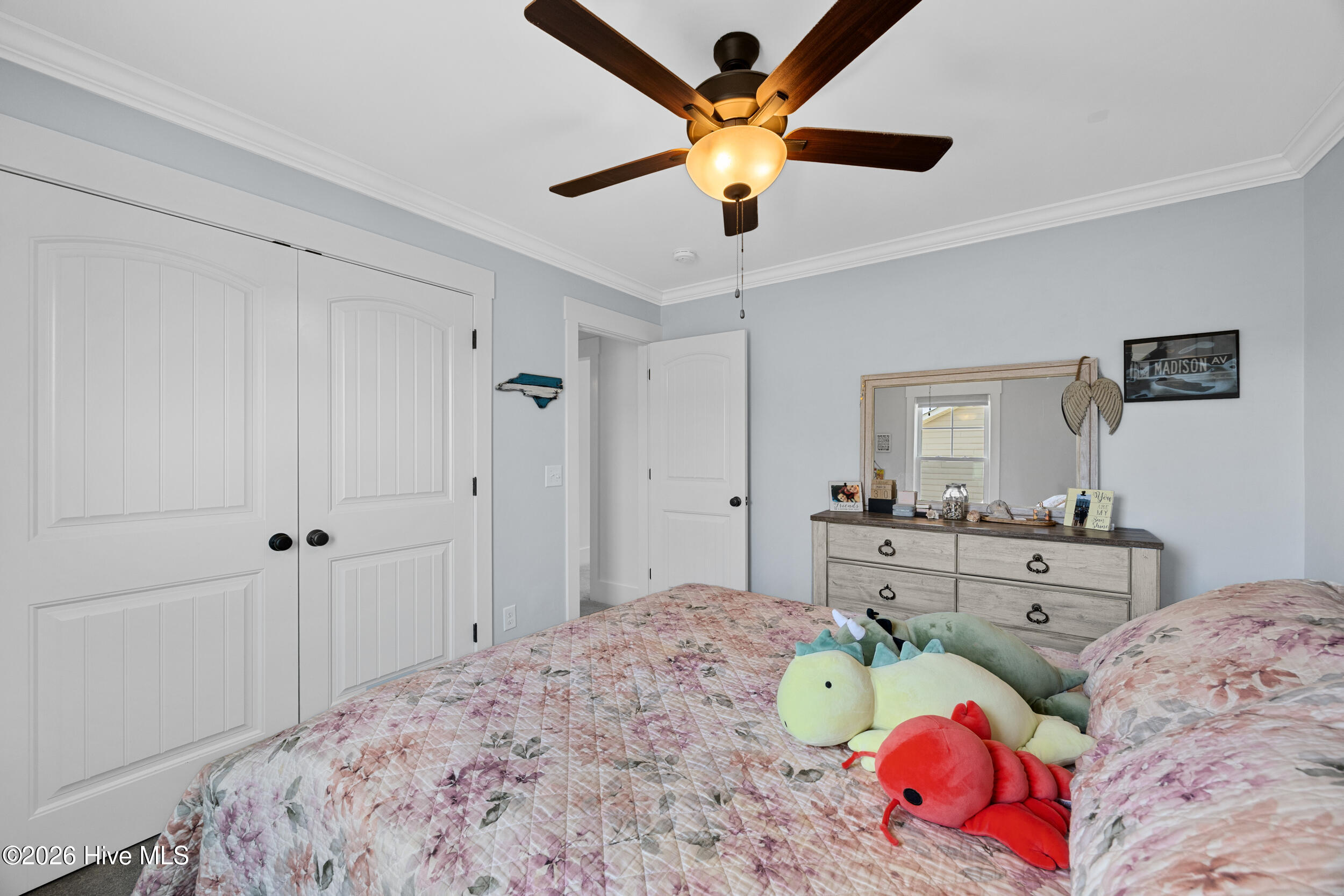 100564447 | Photo 33