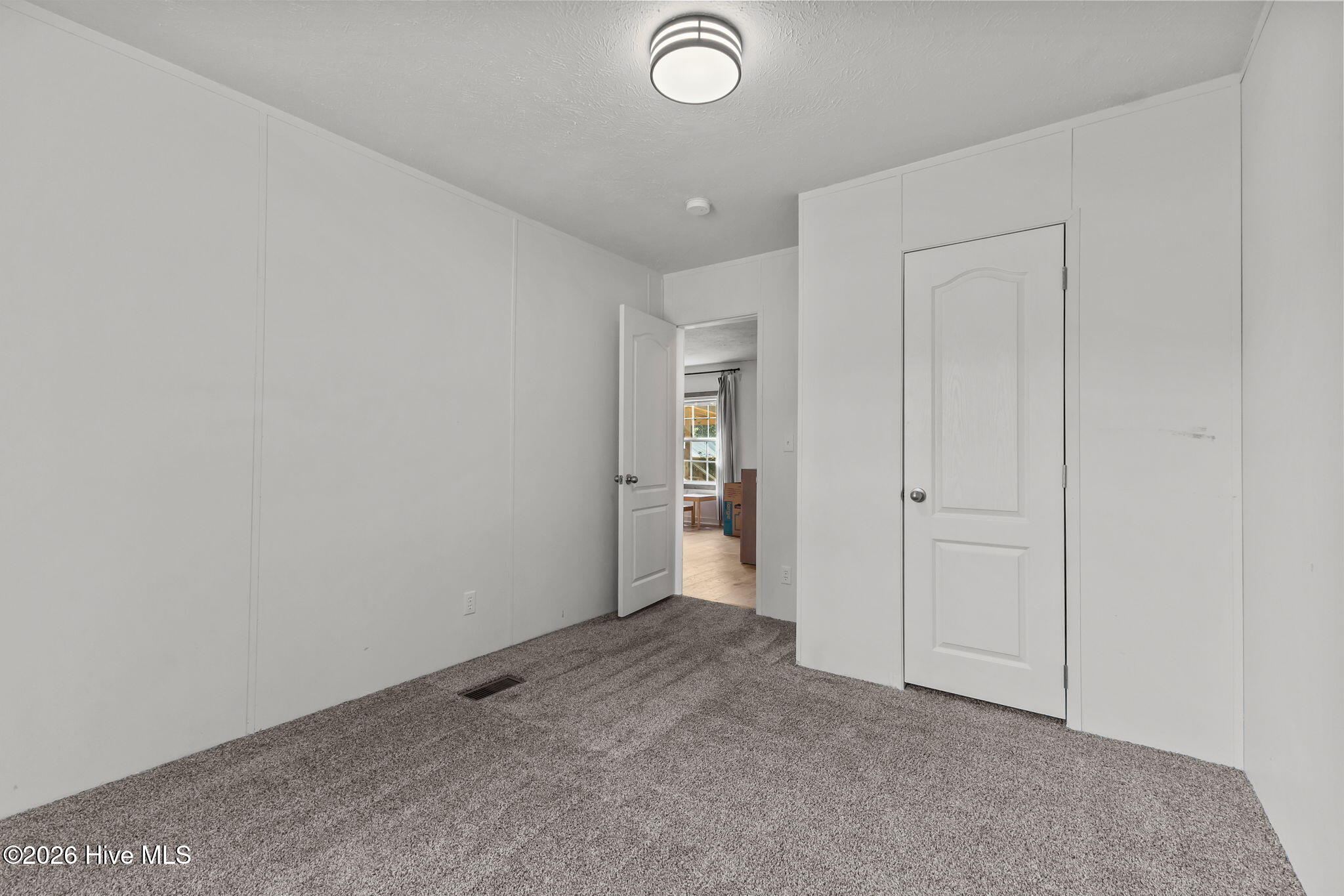 6-web-or-mls-AZ3A7456