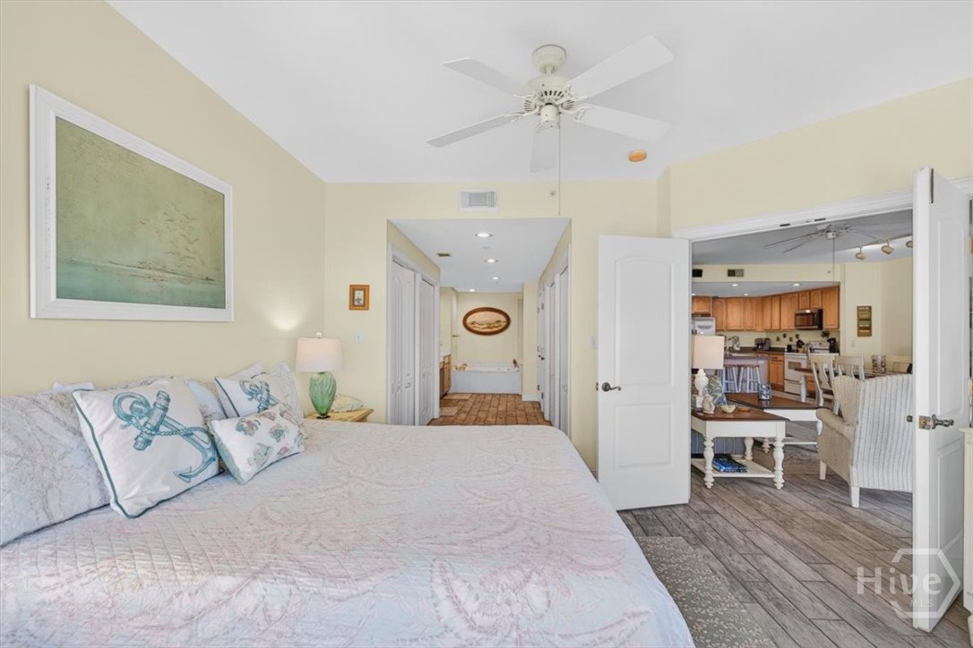 Large primary suite with king sized bed and direct ocean views!