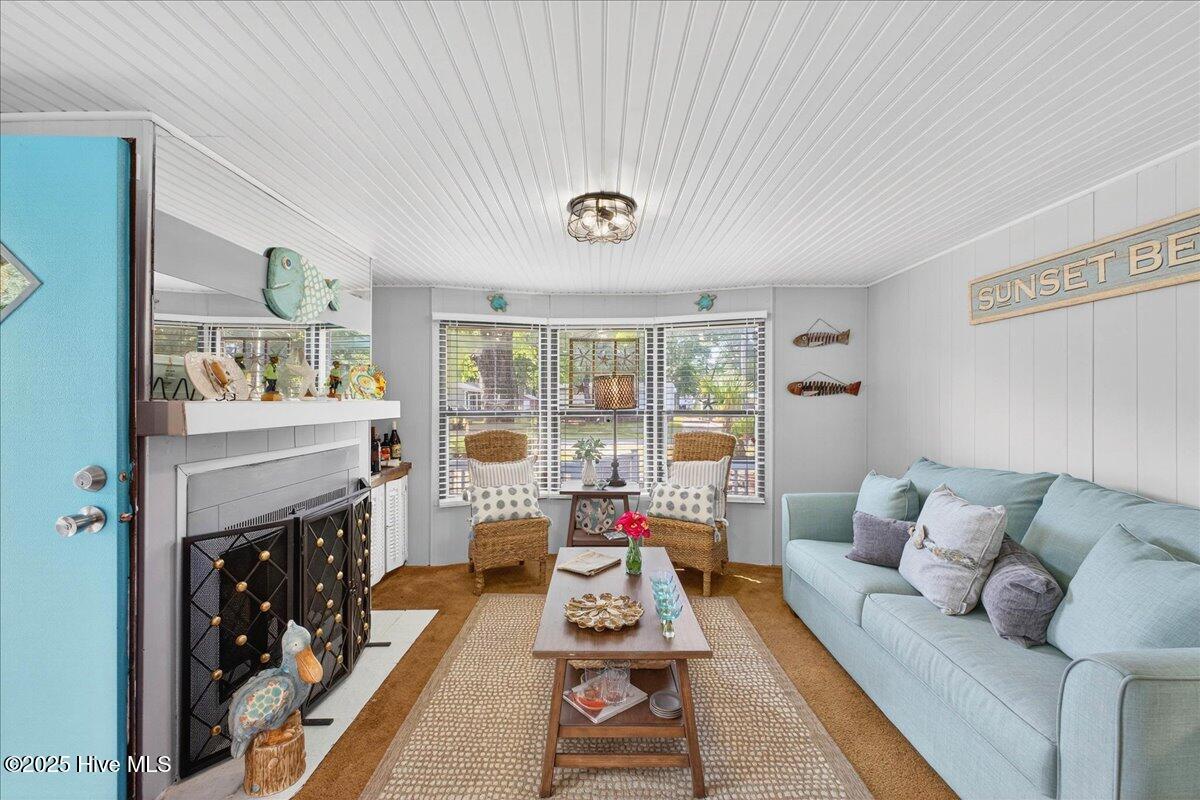 100529592 | Photo 13