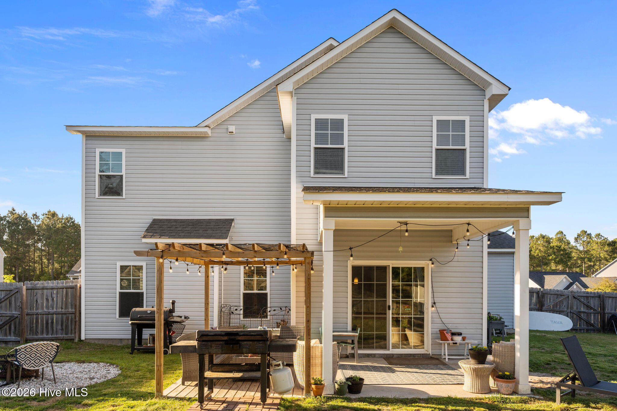 100564258 | Photo 40