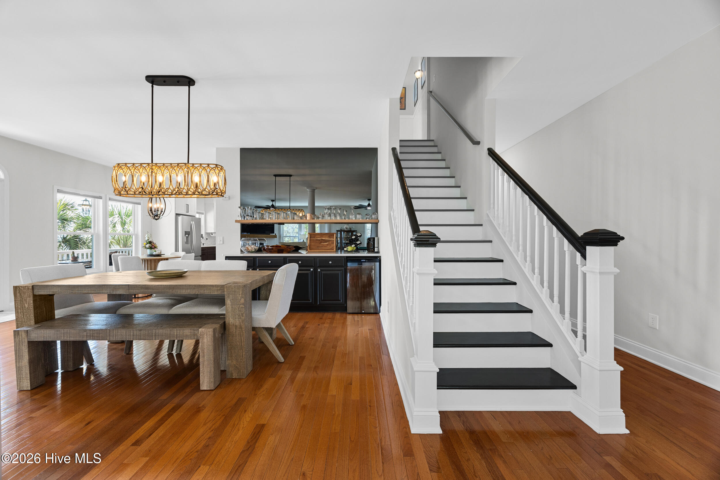 100567542 | Photo 42