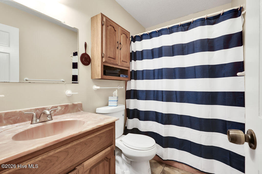 100555403 | Photo 23