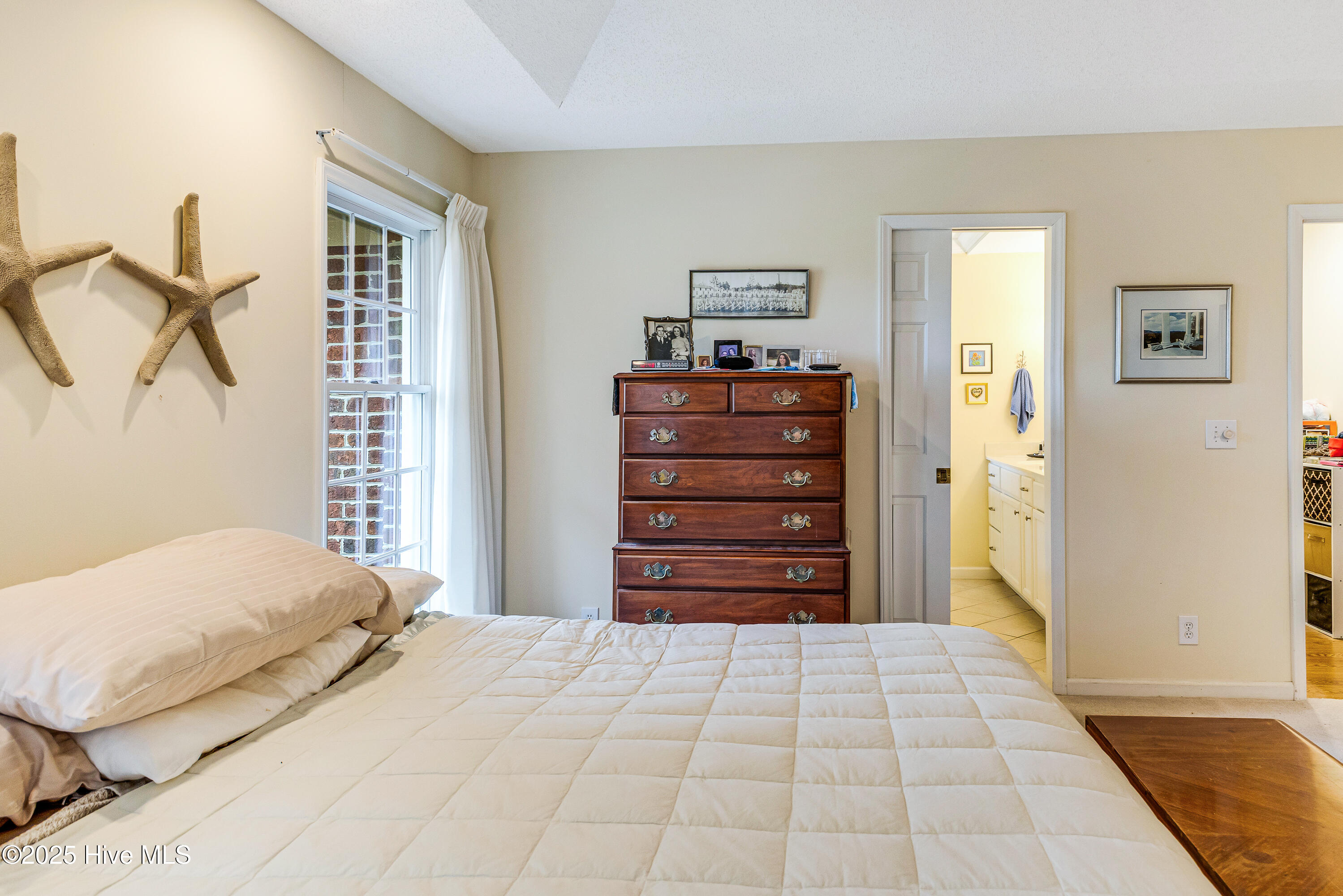 100545201 | Photo 23