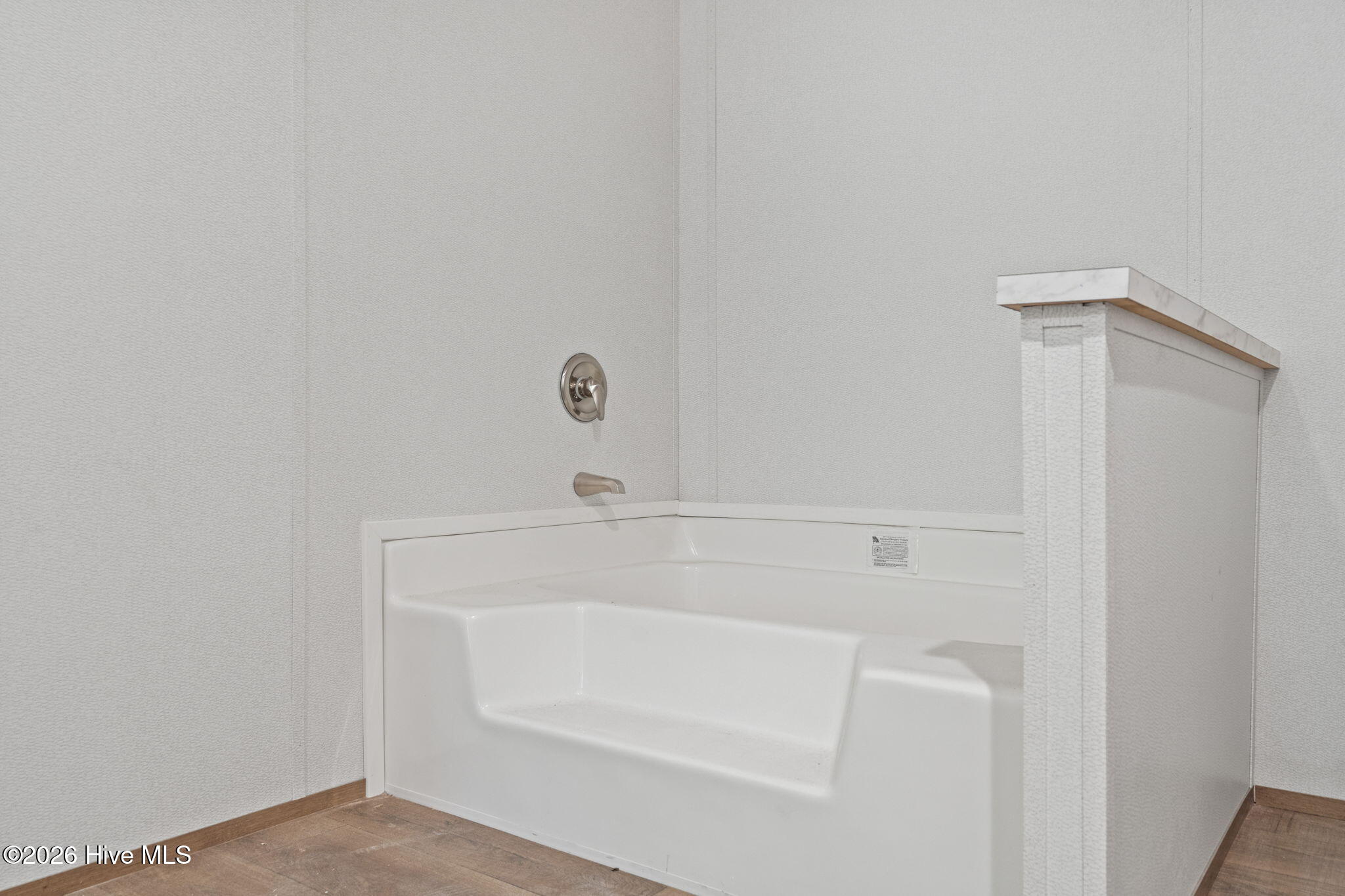 100569950 | Photo 17