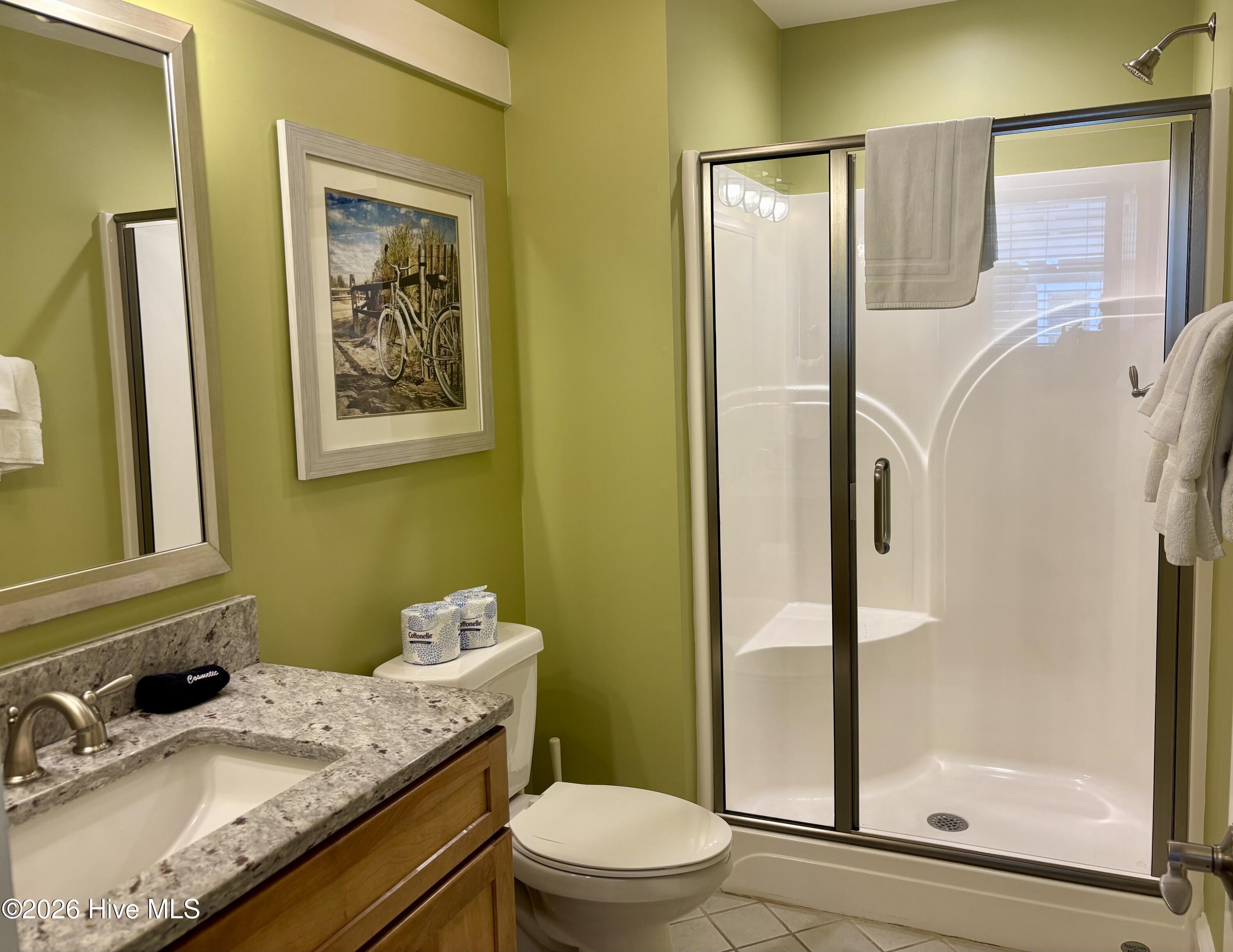 100566073 | Photo 17