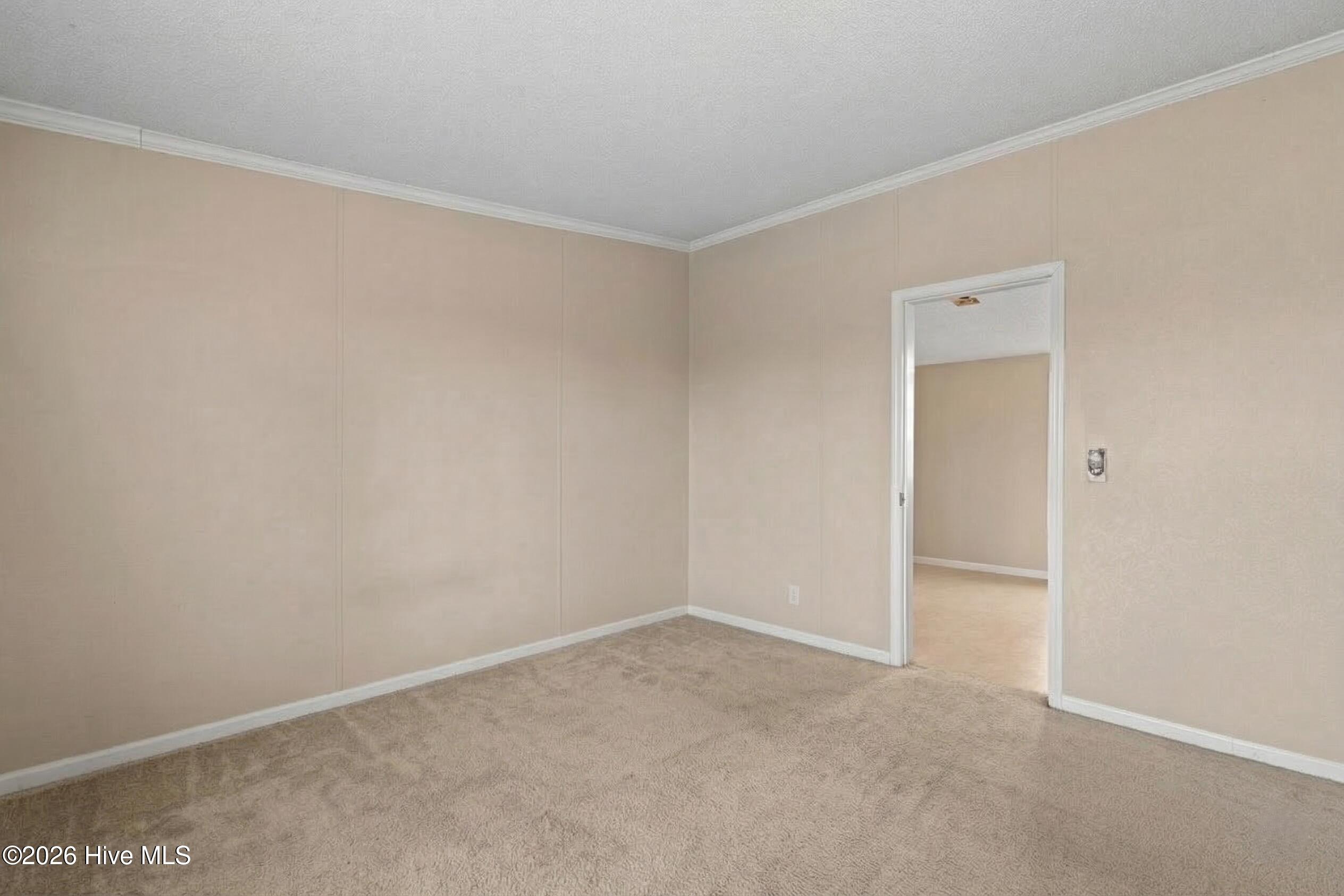 100561746 | Photo 29