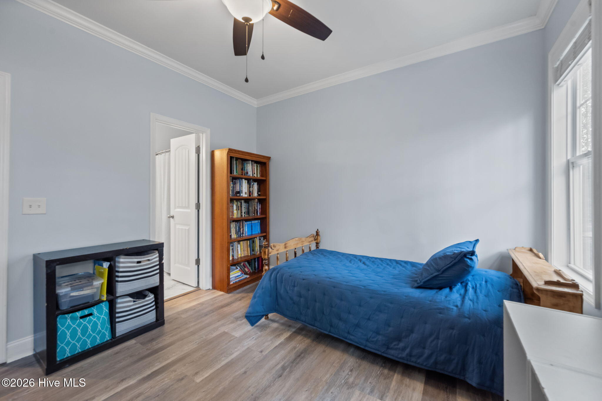 100565759 | Photo 18