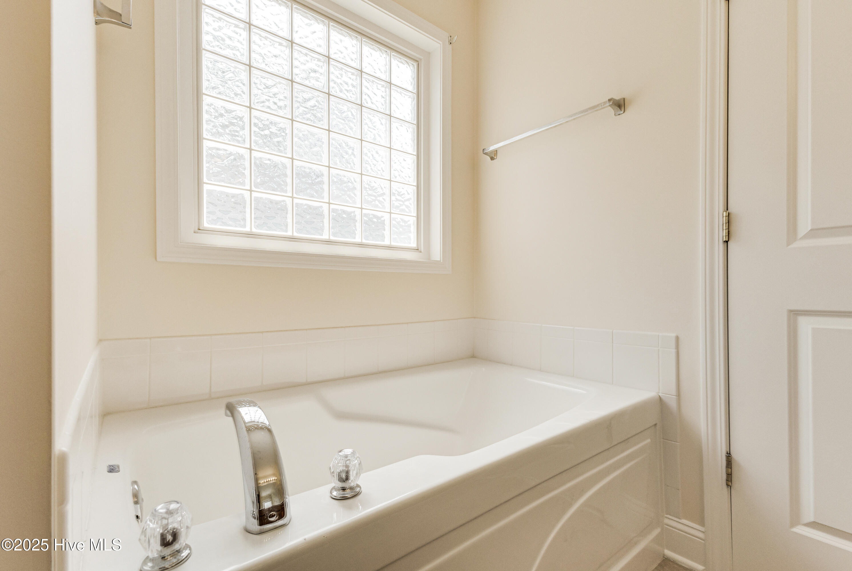 100505553 | Photo 26