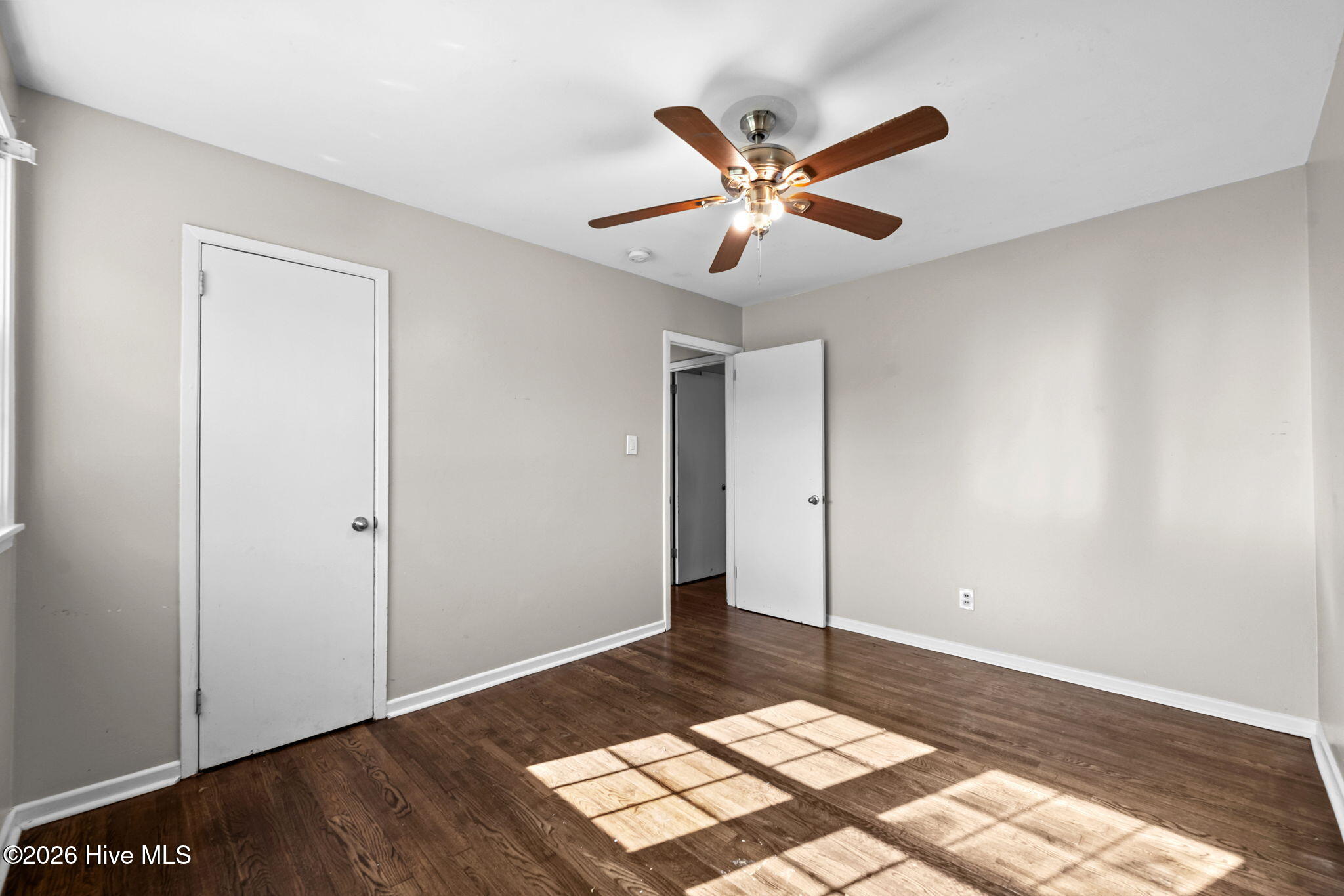 100547094 | Photo 17