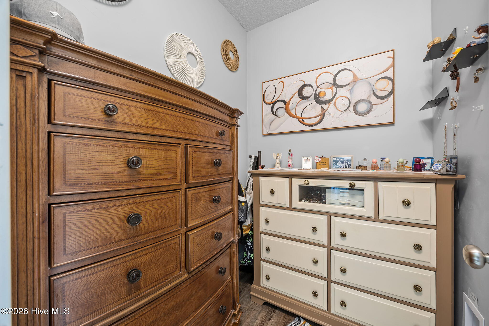 100563665 | Photo 27