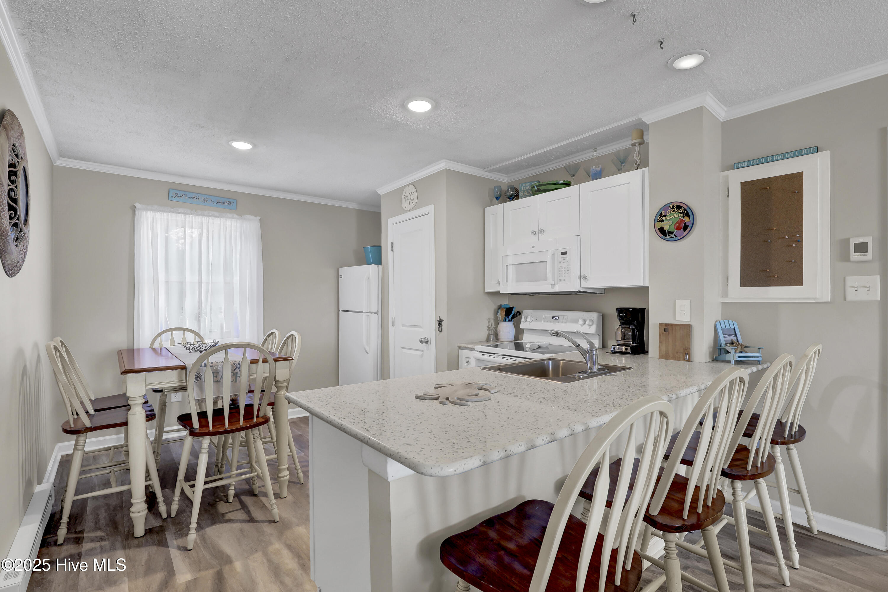 100539808 | Photo 10