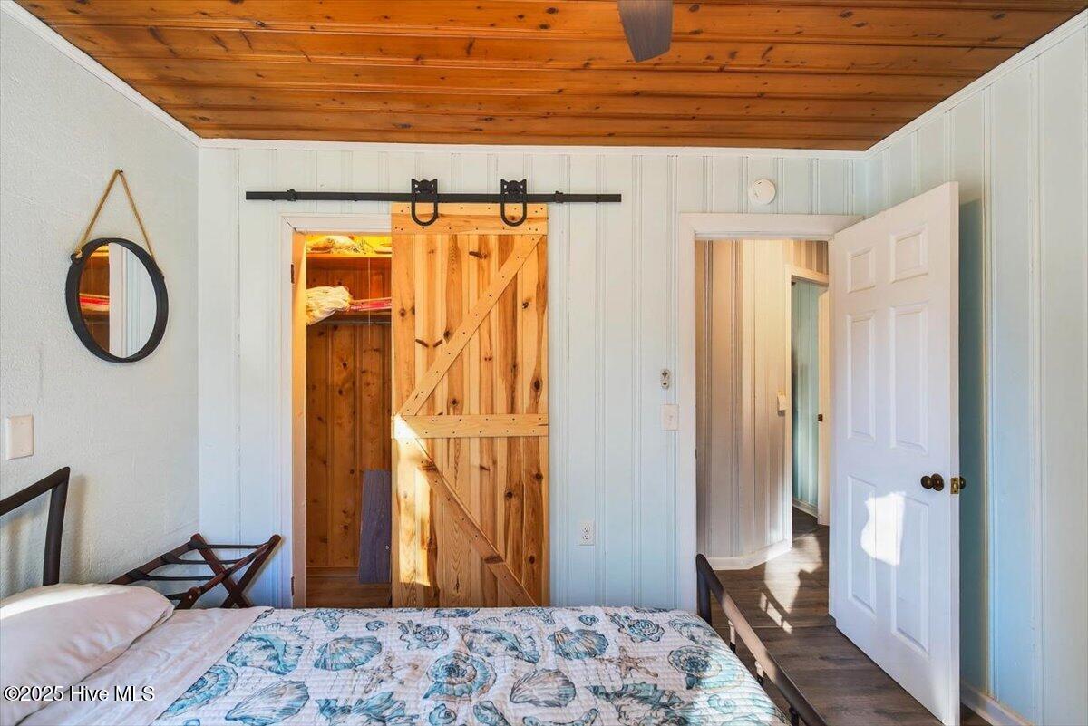 100547366 | Photo 30