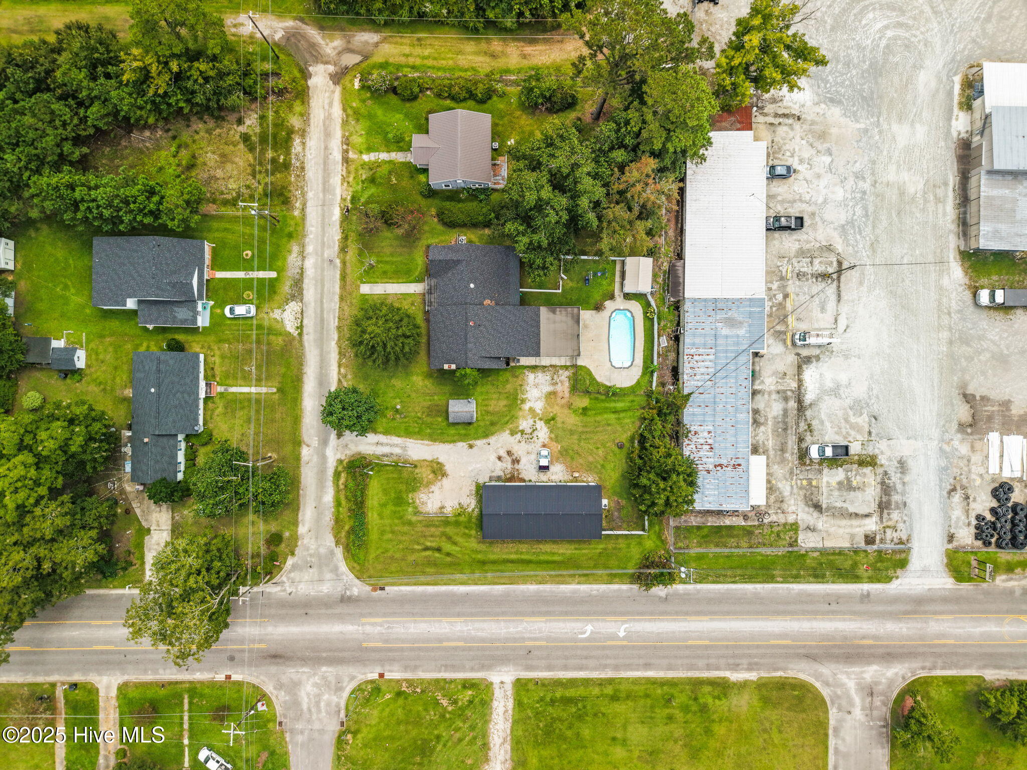 100527355 | Photo 55