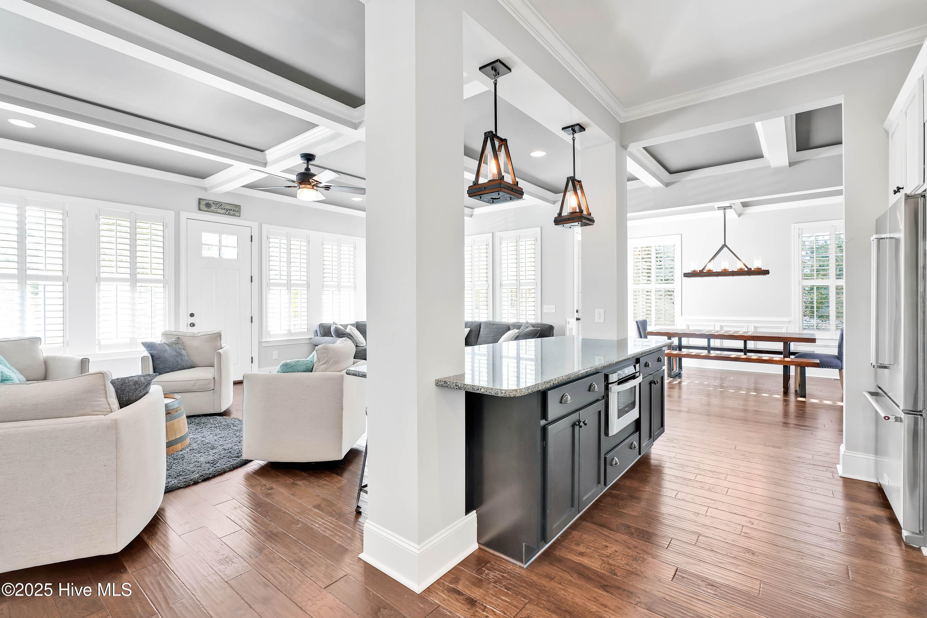 100552715 | Photo 17