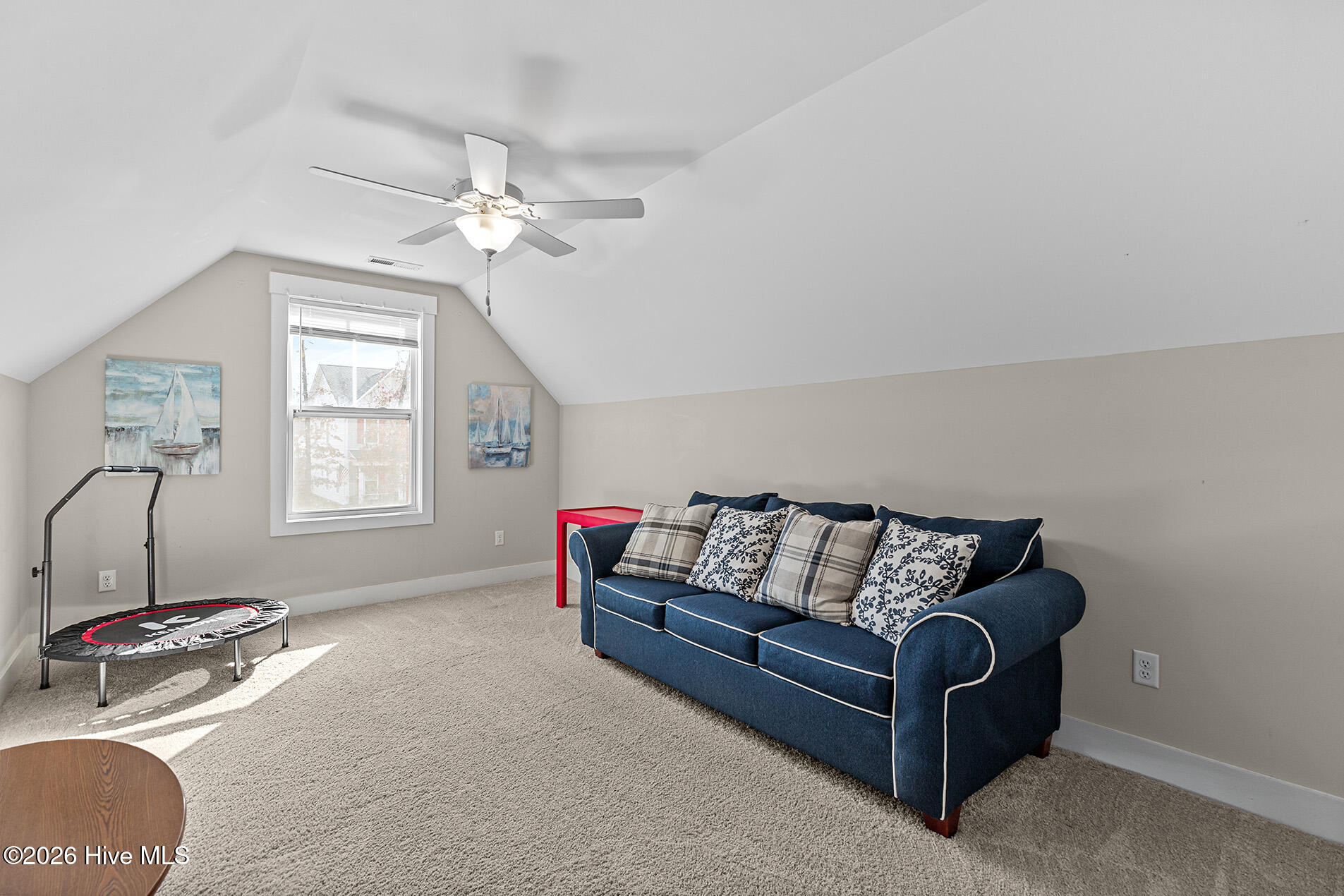 100550596 | Photo 31