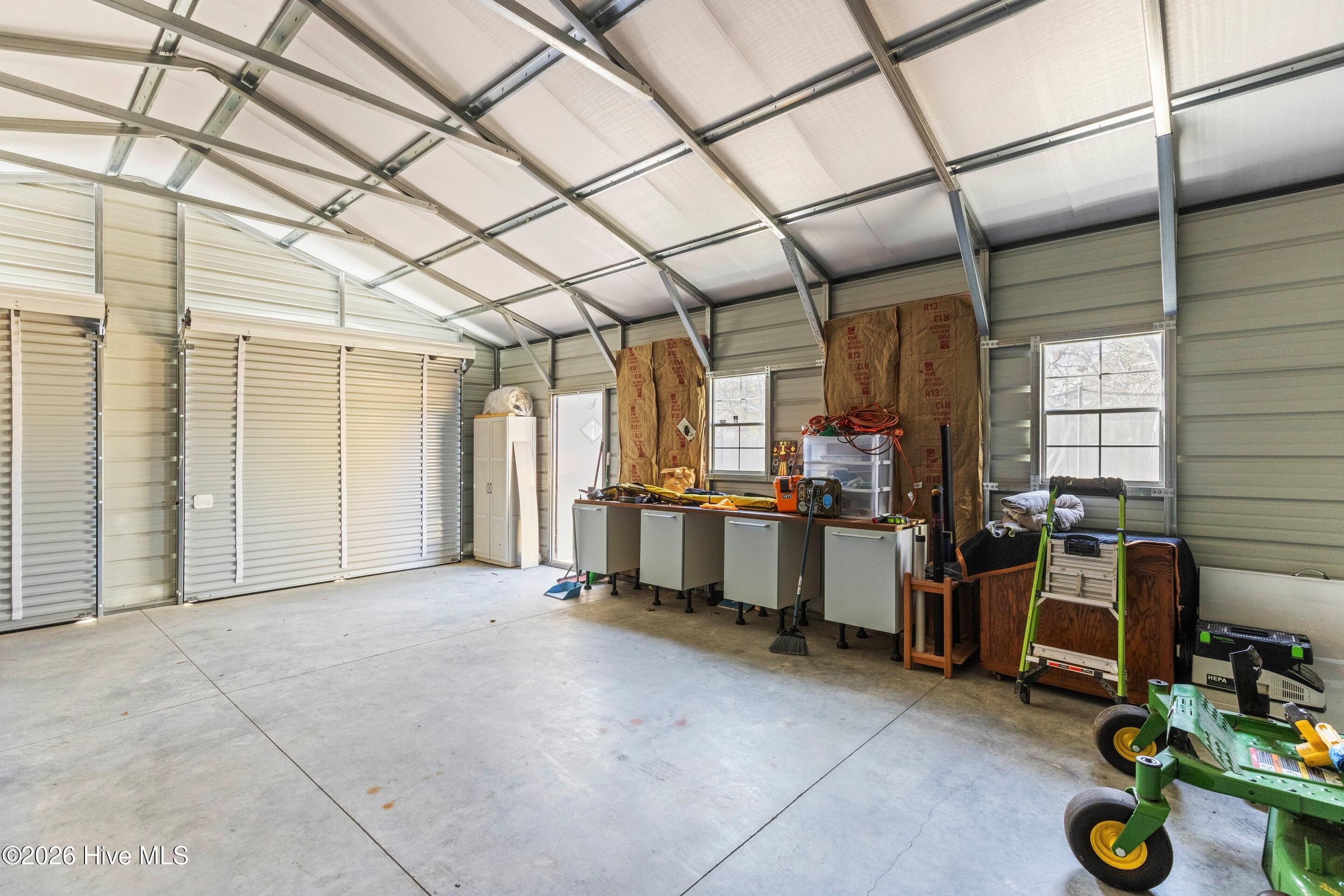 100547942 | Photo 46