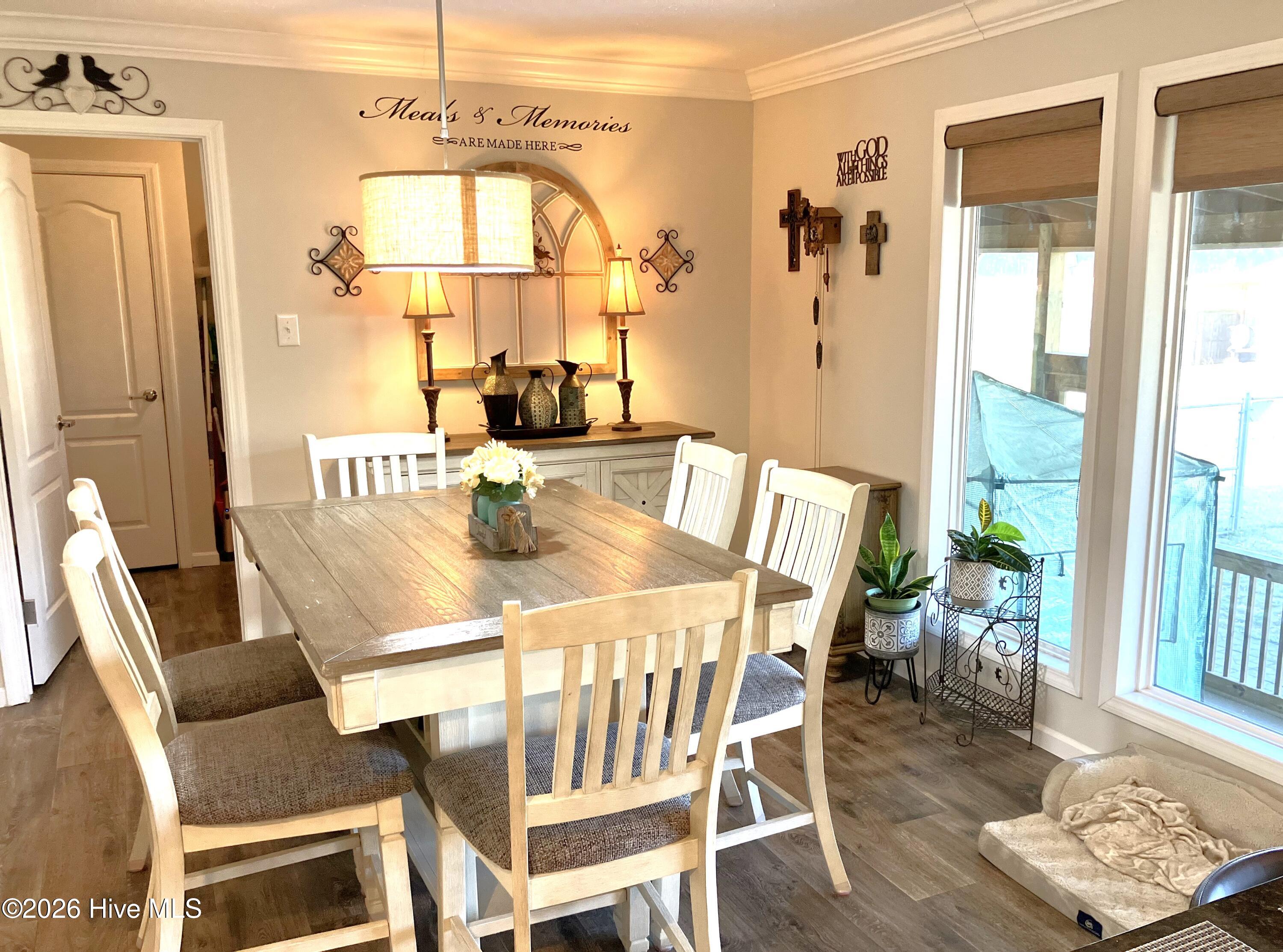 1406 White Oak River Road,Maysville