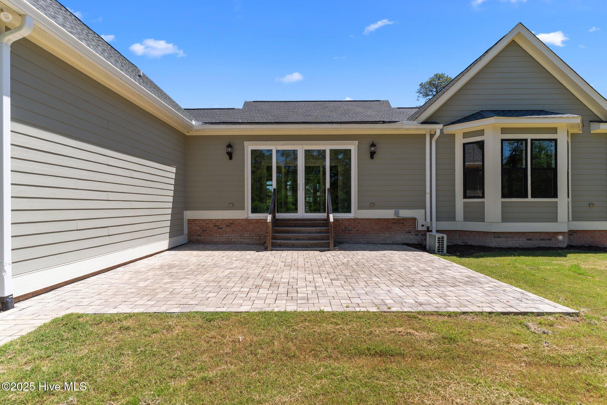 100510786 | Photo 58