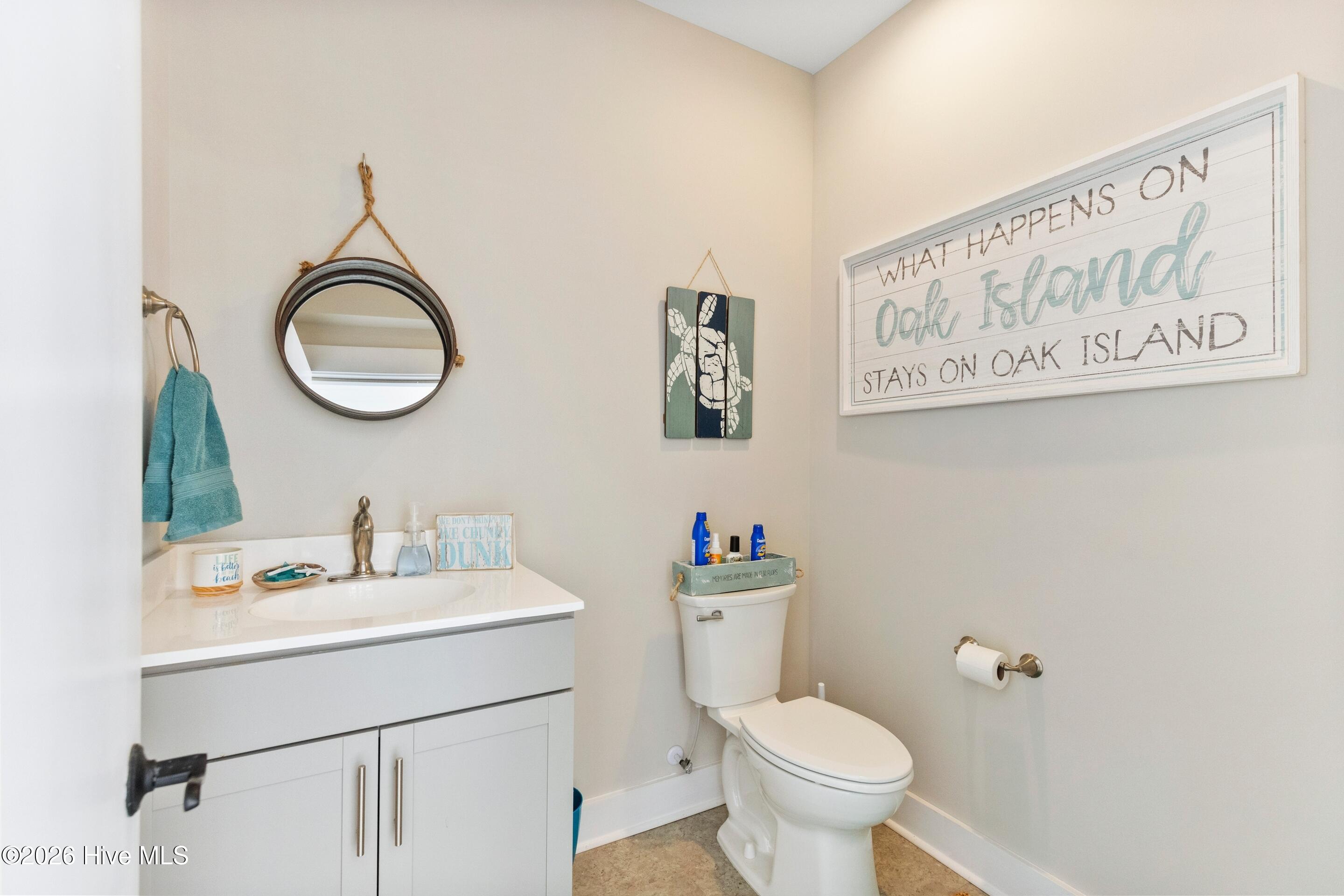 100548444 | Photo 13