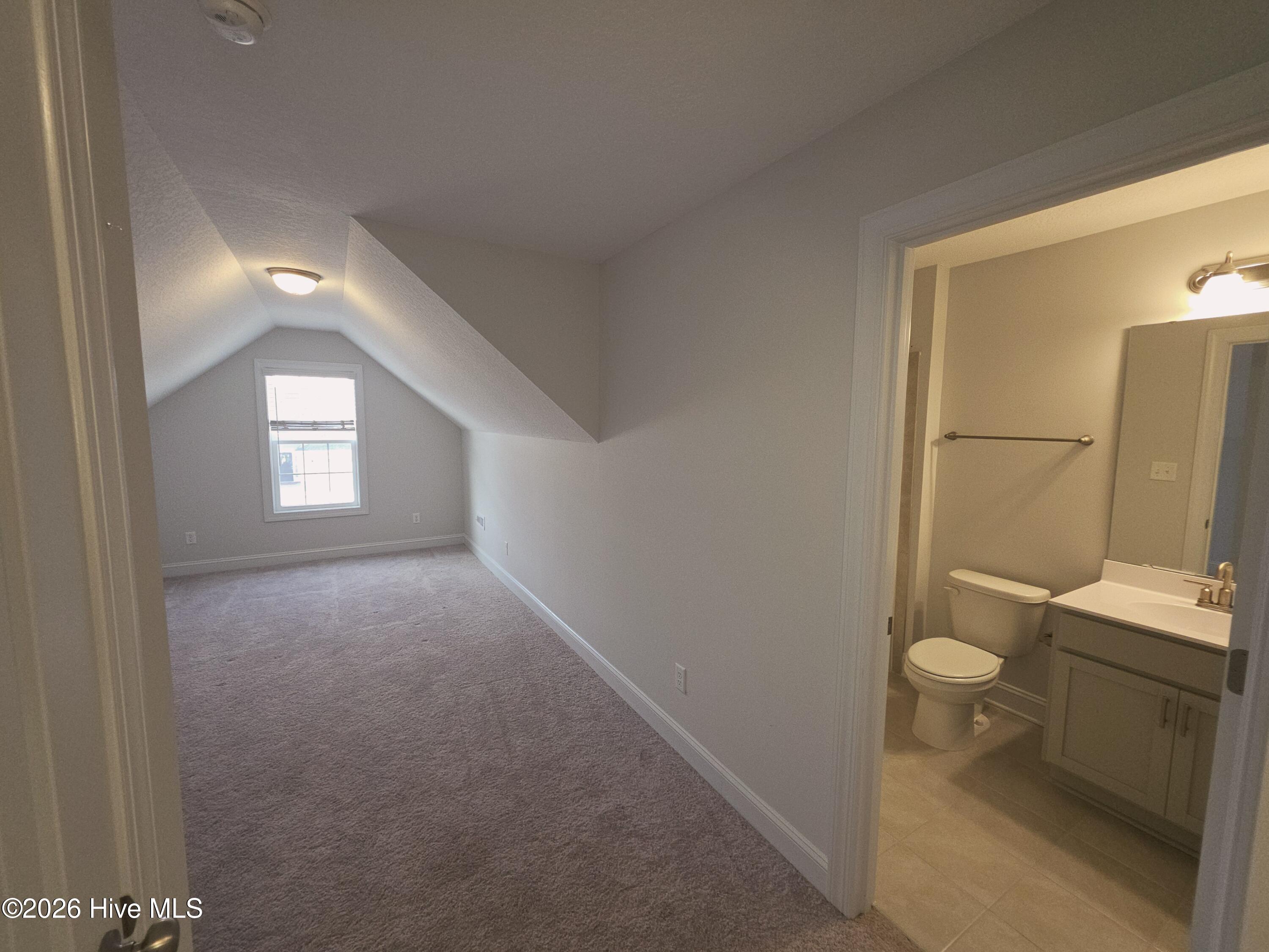 100544481 | Photo 24