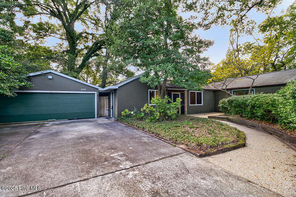 UNC at Wilmington UNC at Wilmington