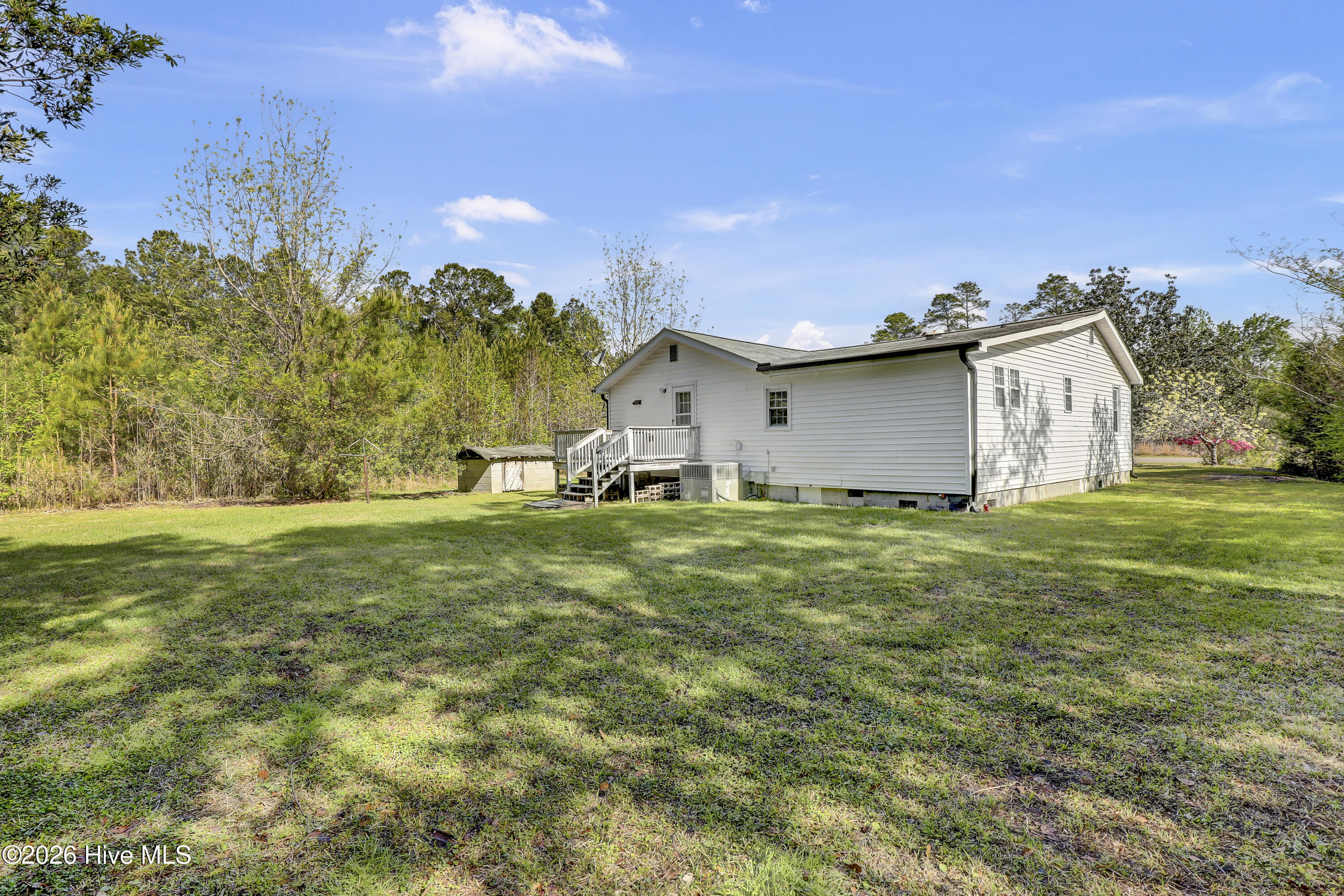 100567063 | Photo 26