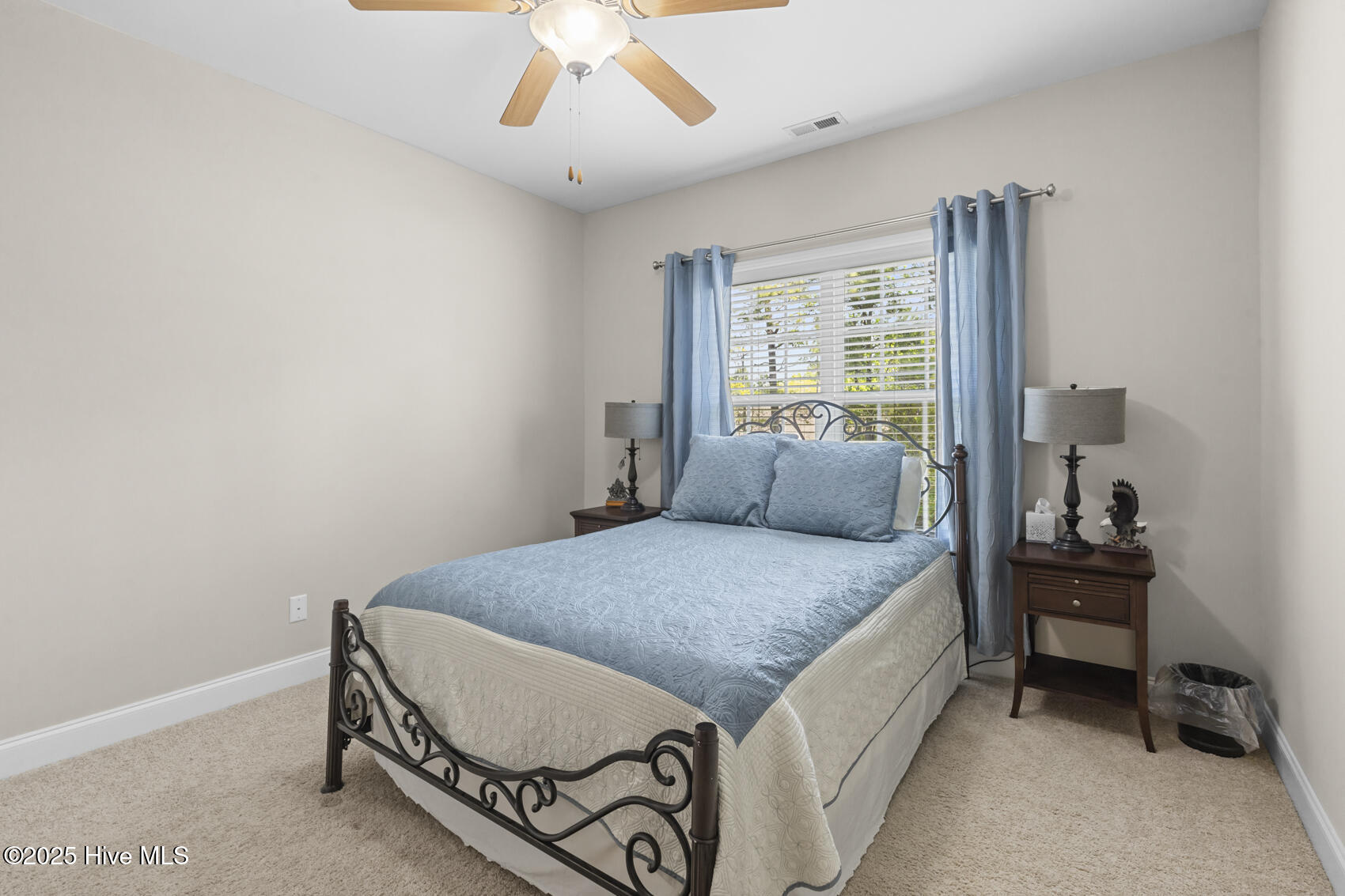 100501519 | Photo 35