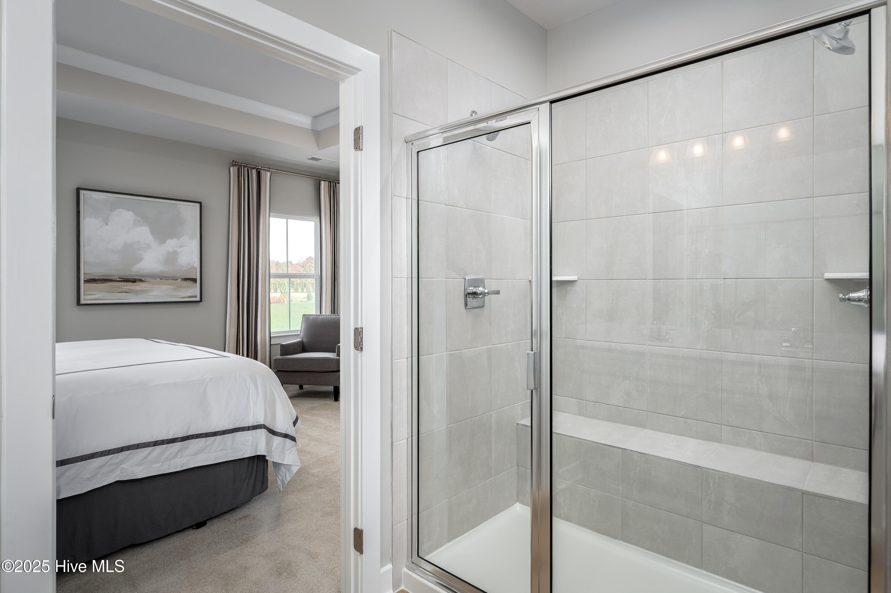 100542484 | Photo 16