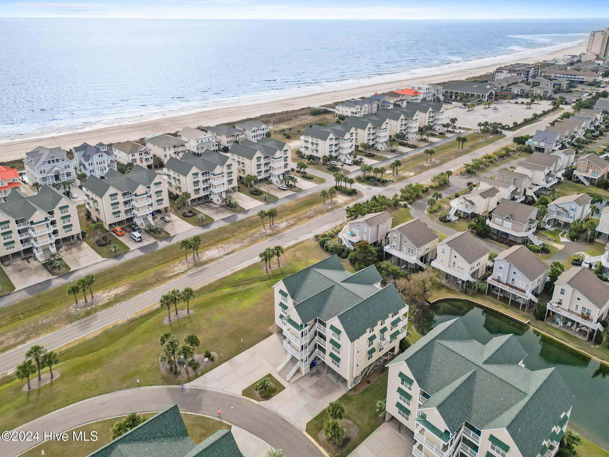 100548065 | Photo 56