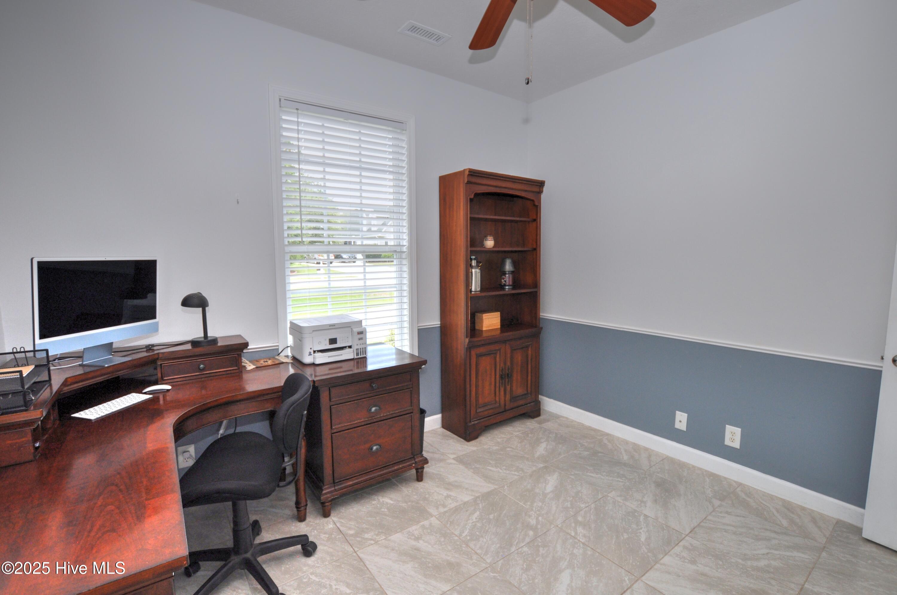 100519003 | Photo 21