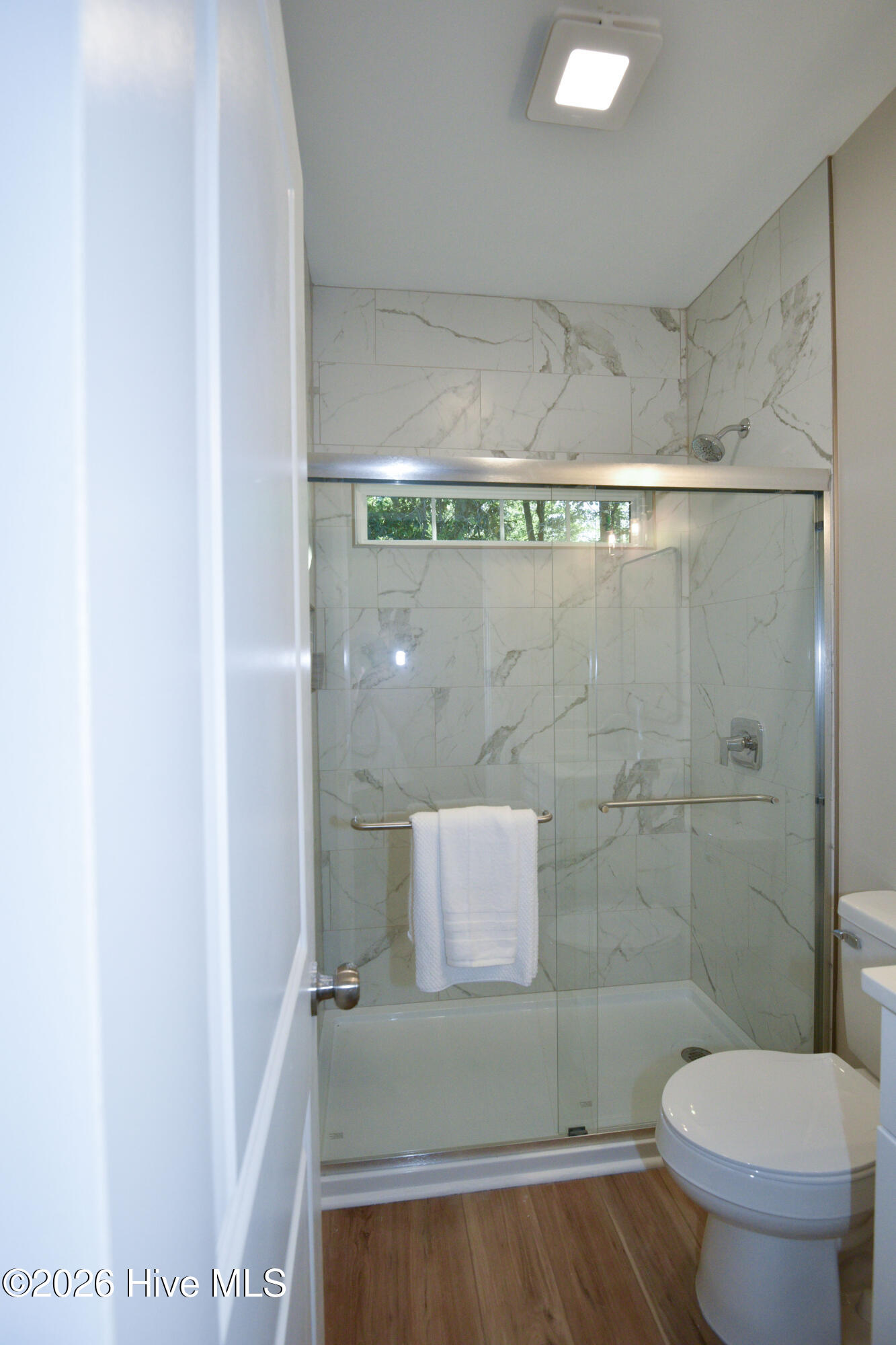 100569320 | Photo 39