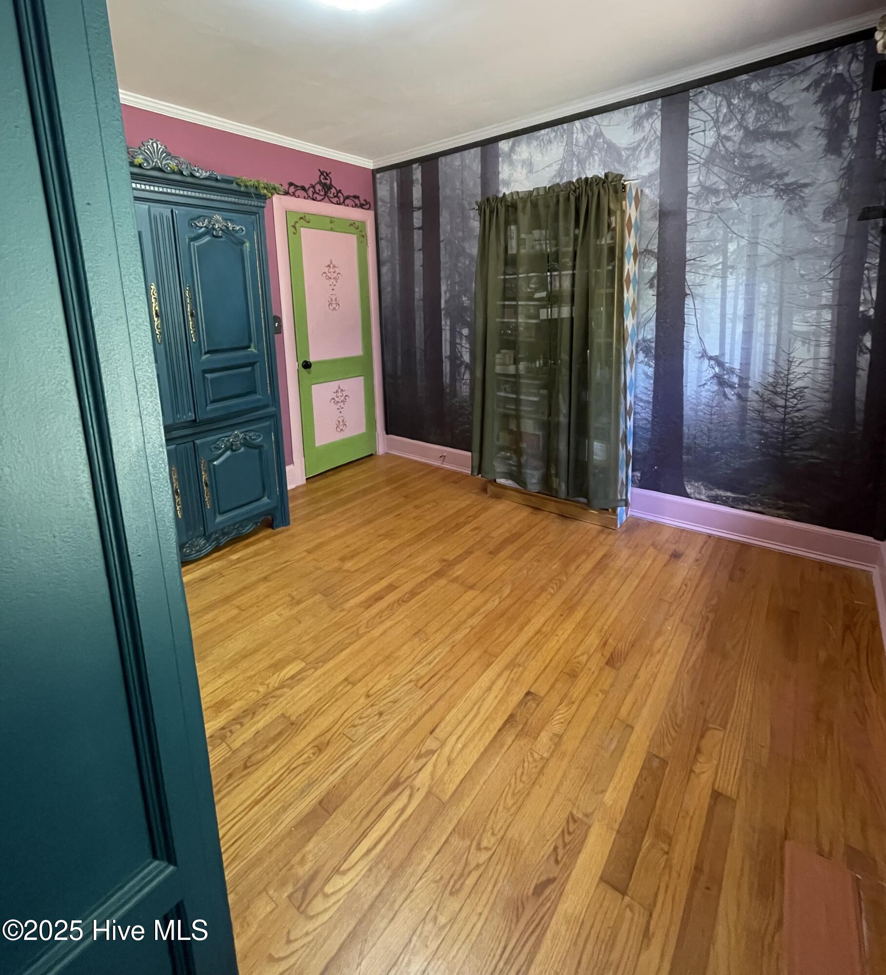 100564086 | Photo 18