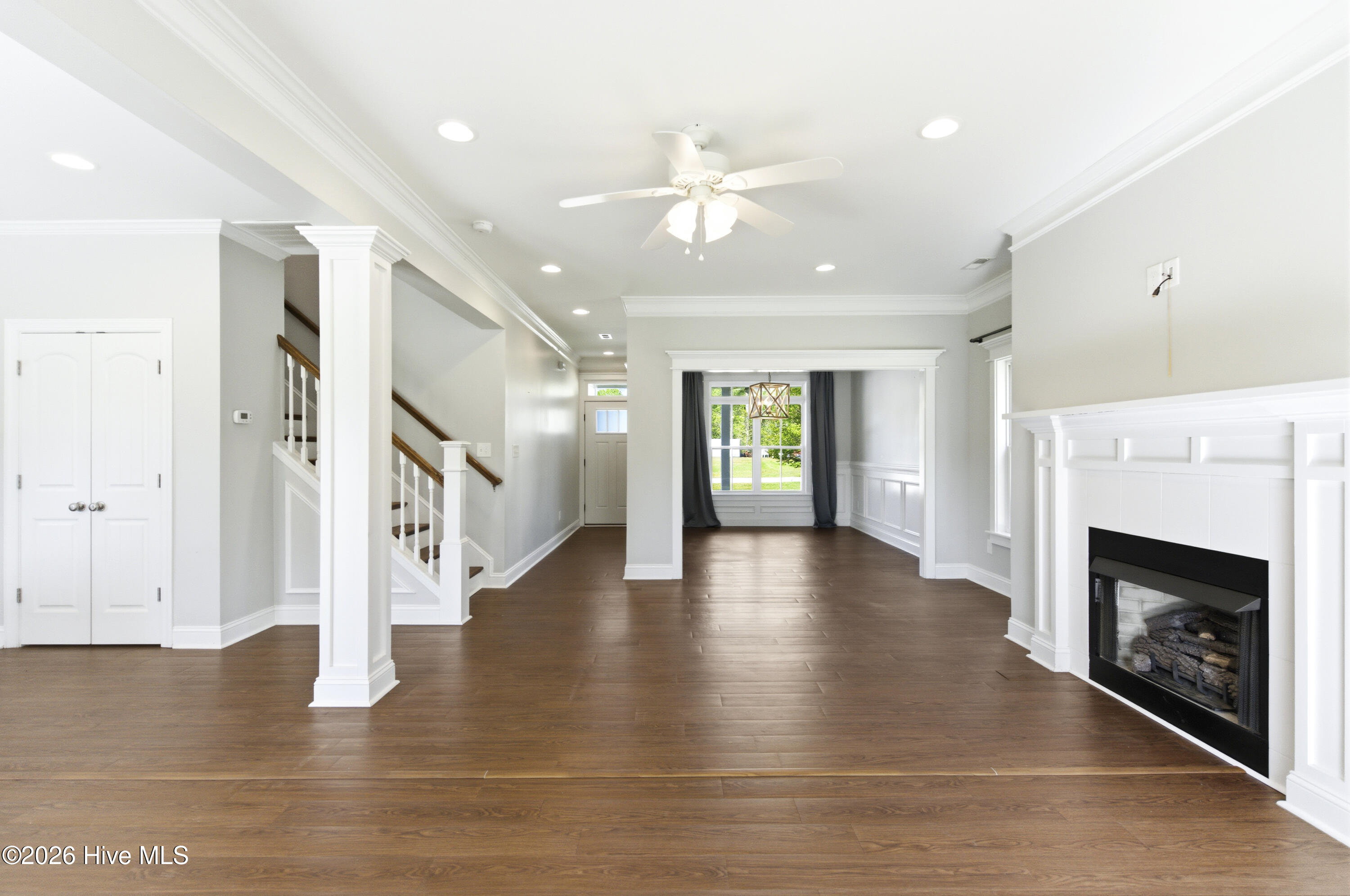 100566364 | Photo 15